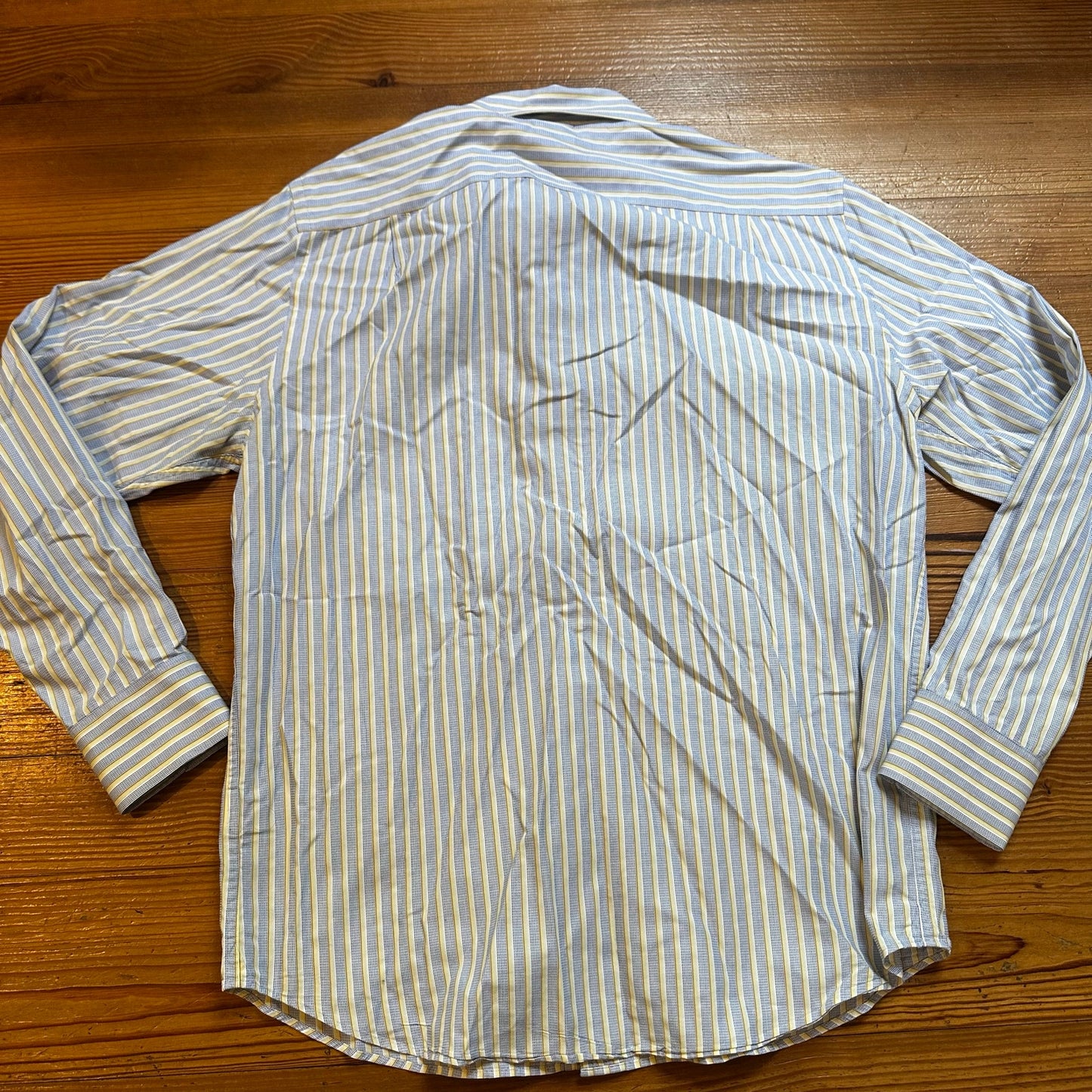 Banana Republic light blue striped long sleeve button up collar shirt SIZE S