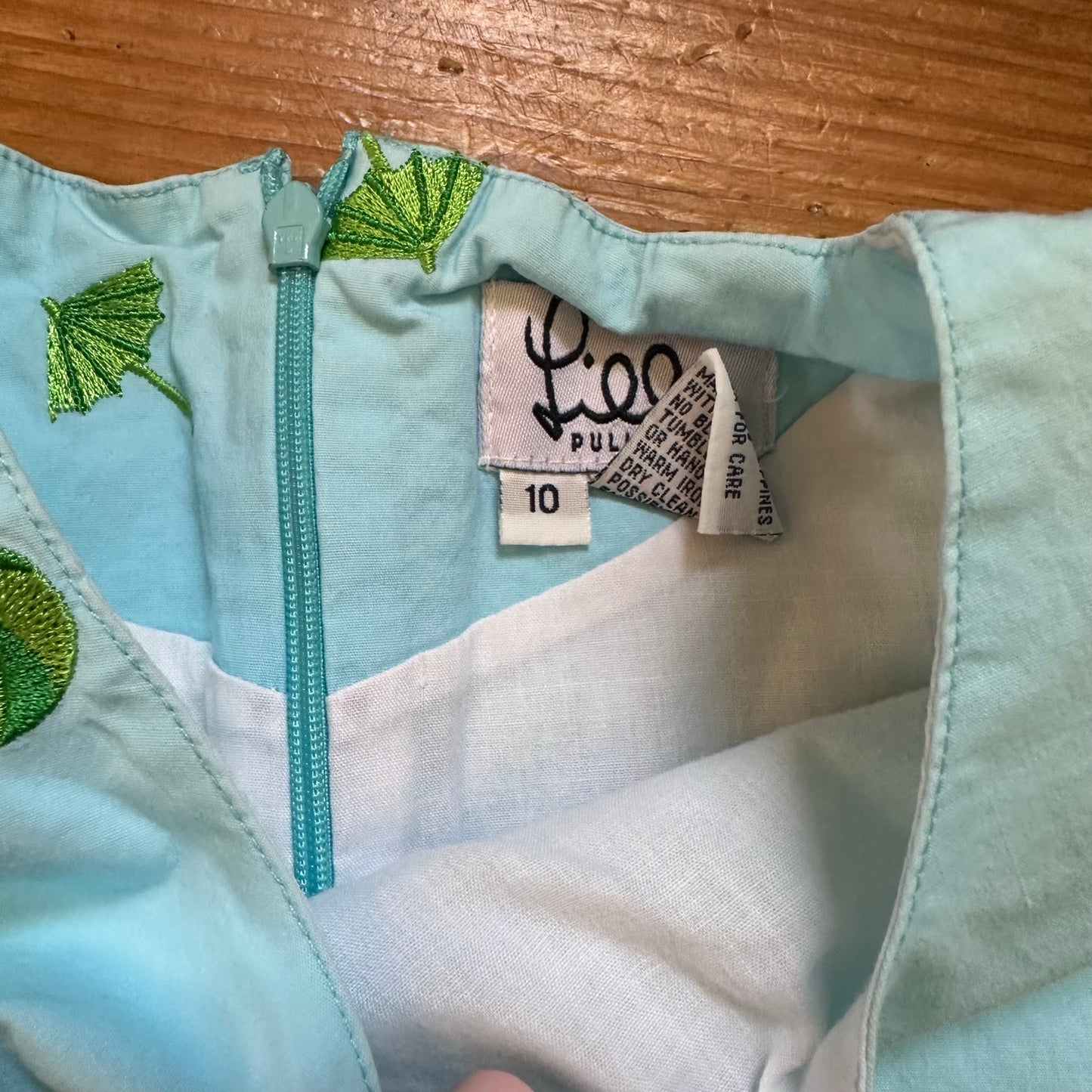 Lilly Pulitzer vintage light blue monkey embroidered cropped top pant set SIZE 10