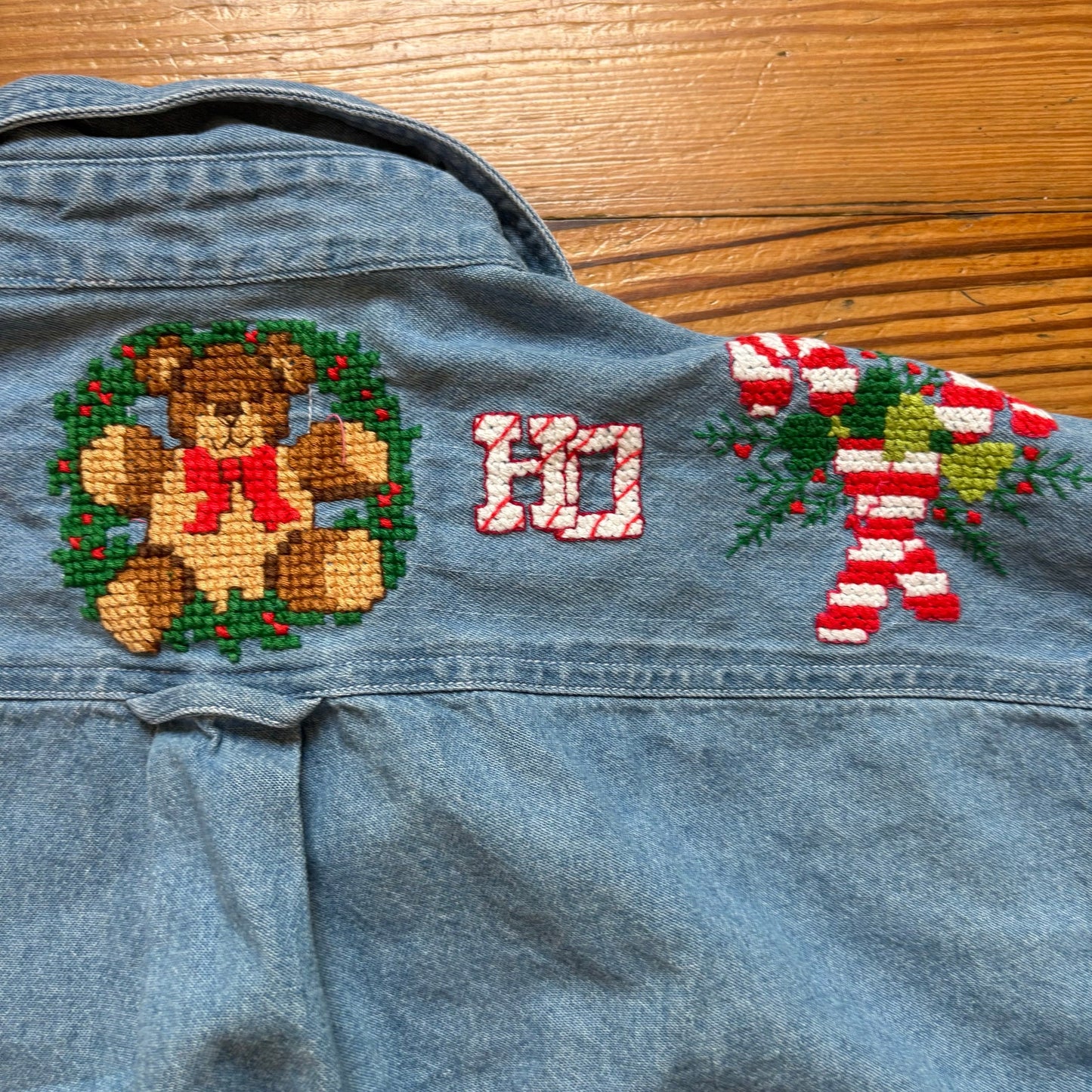 Vintage long sleeve cotton jean Christmas embroidery needlepoint shirt SIZE L