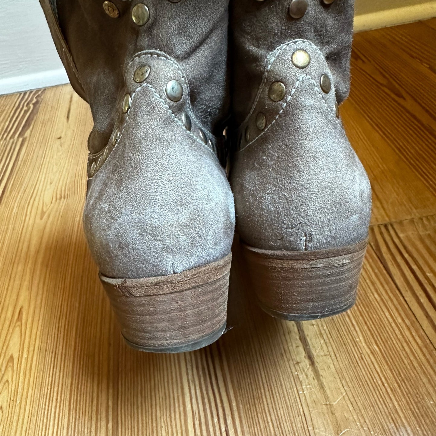 Janet & Janet western brown studded cowboy boots SIZE 38/7