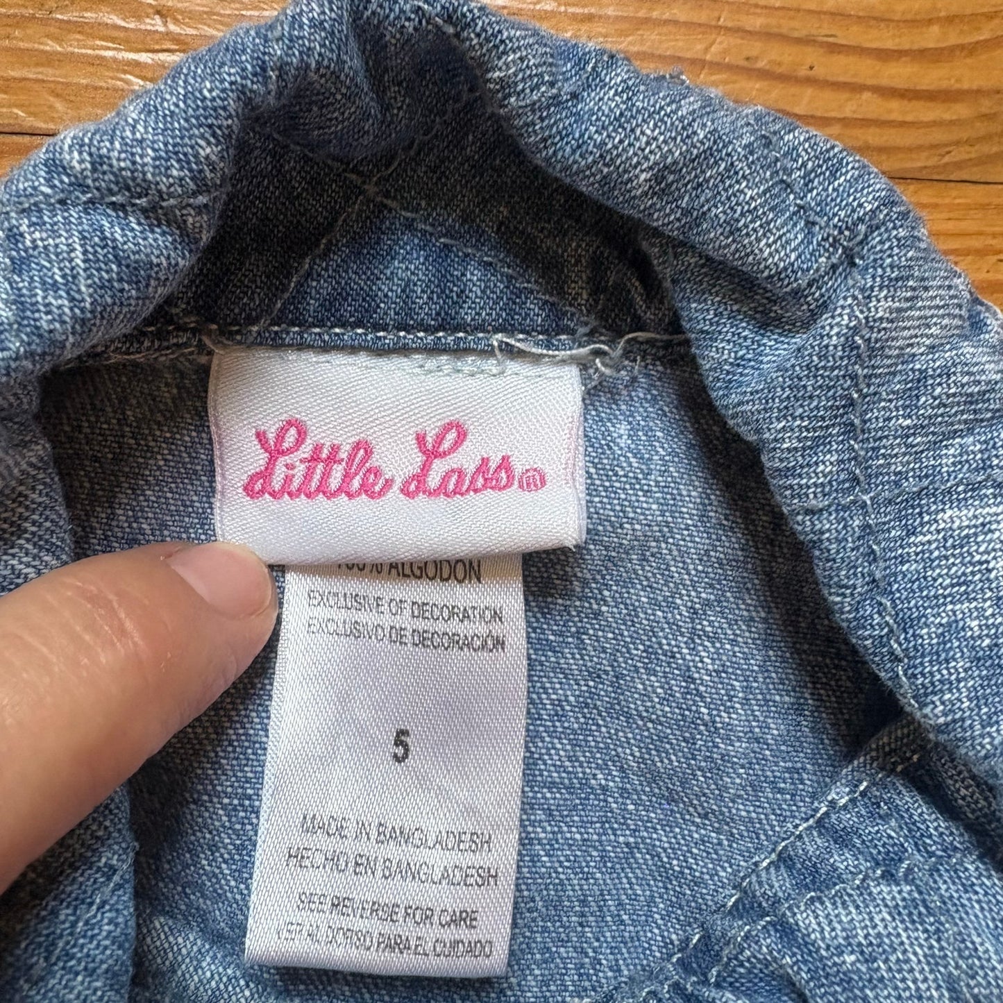 Little Lass medium wash embroidered heart cropped ruffle trim jean jacket SIZE 5