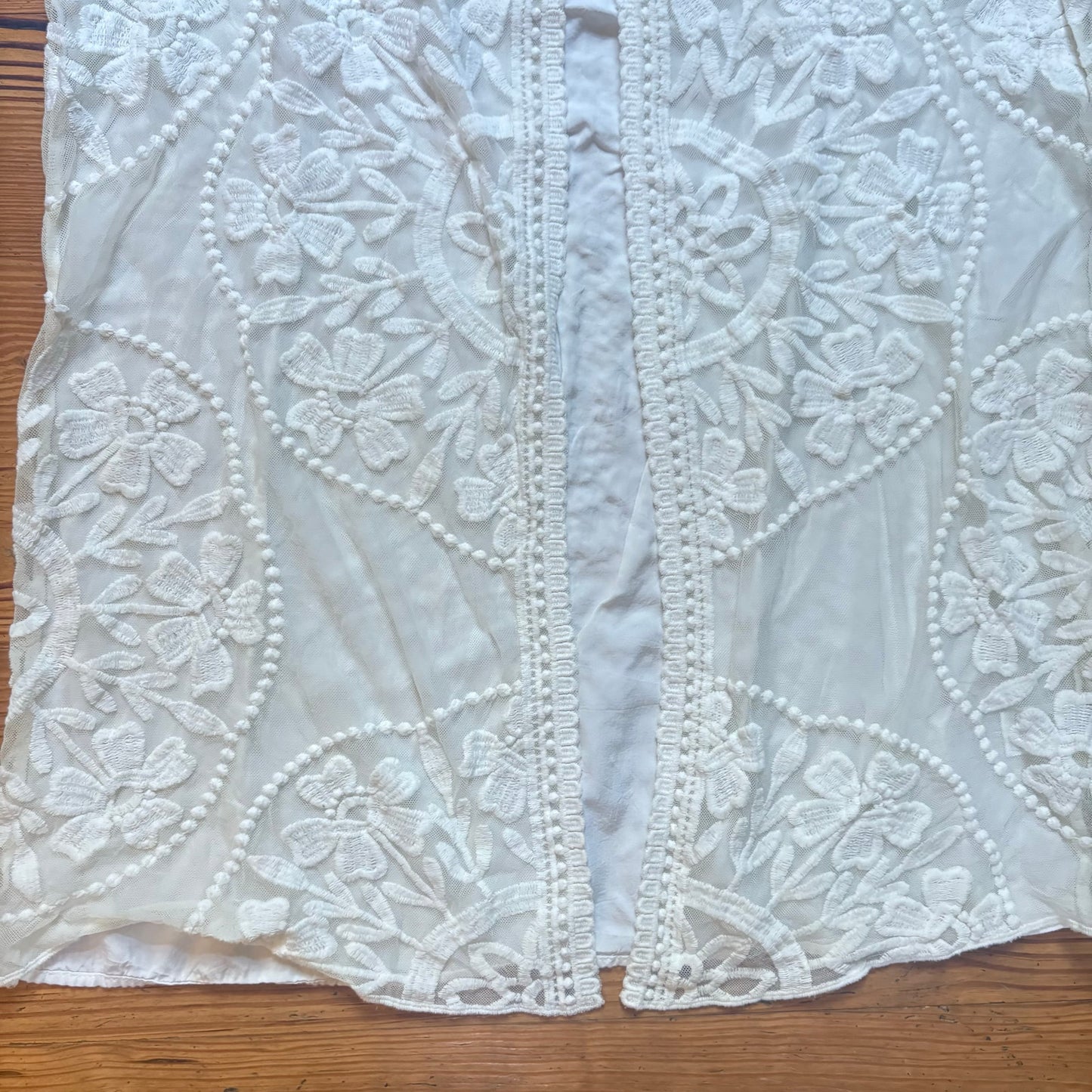 Umgee white lace sheer tie front short sleeve tunic shirt SIZE M