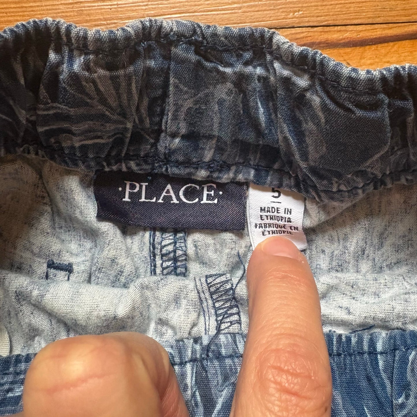 Children's Place blue denim leave print drawstring boys shorts SIZE 5