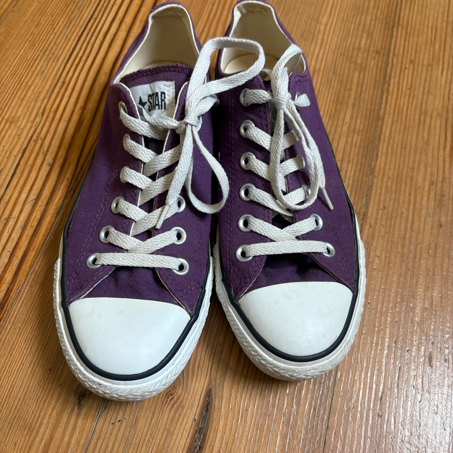 Converse All Star unisex purple low top lace up sneakers SIZE M6, W8