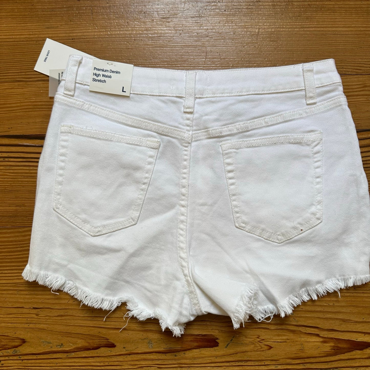 NWT Love Tree white high rise stretch cut off jean shorts SIZE L
