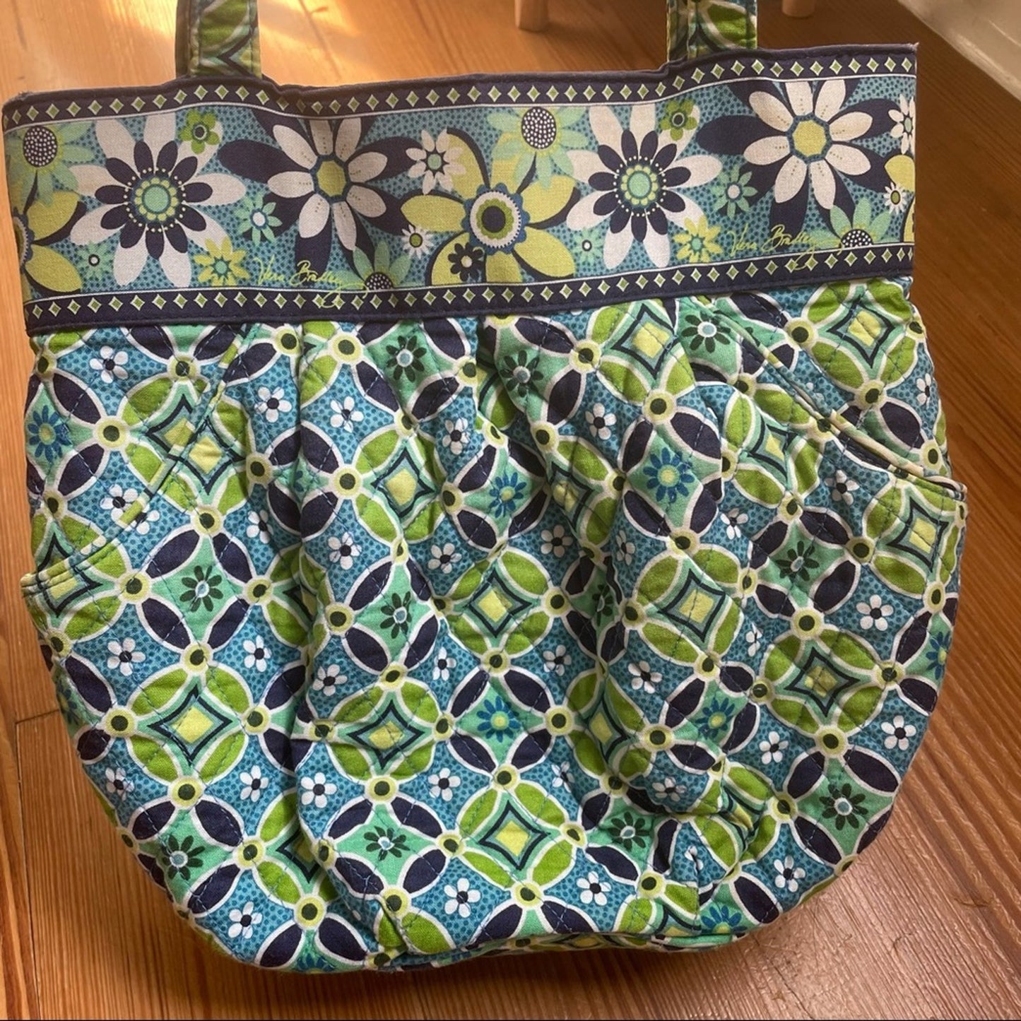 Vera Bradley Daisy Daisy medium bucket handbag