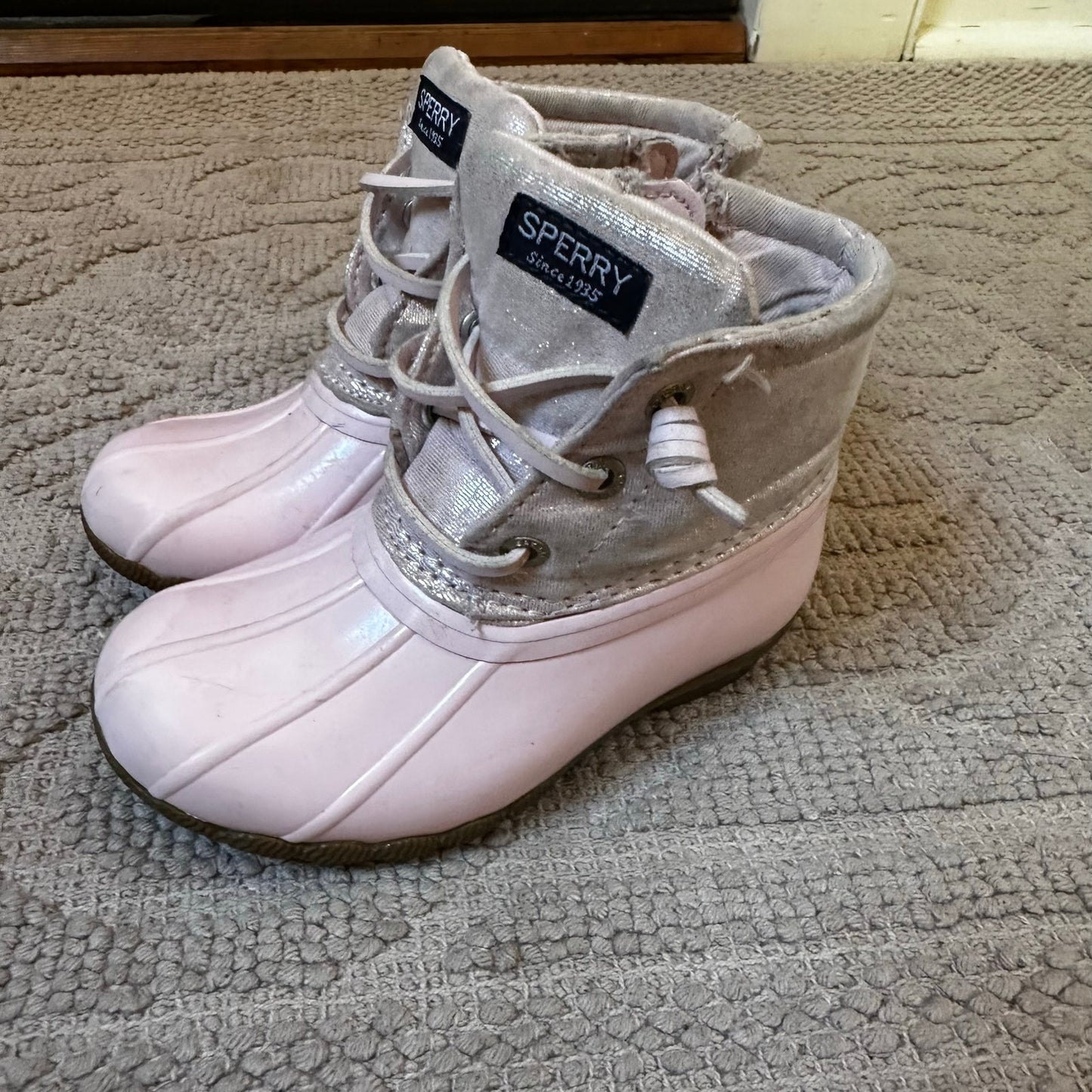 Sperry pink metallic kids rubber sole saltwater duck boot SIZE 8