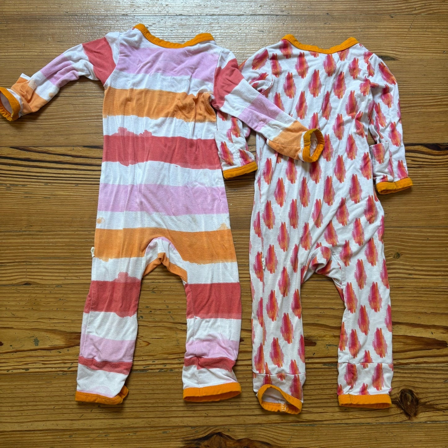 Kozi & Co orange red pattern bamboo full zip bodysuit pajamas SIZE 6-12M