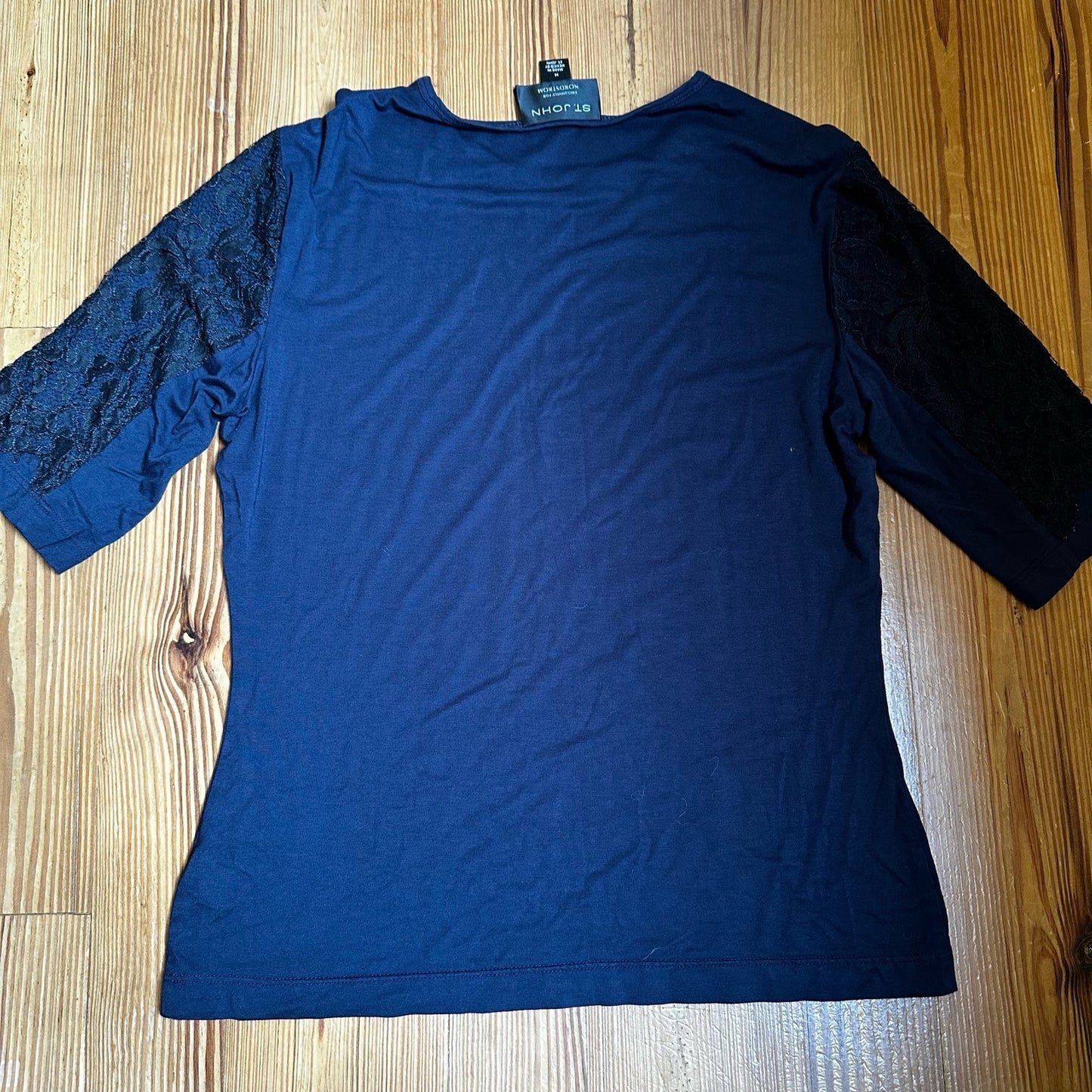 St. John navy black lace quarter sleeve shirt SIZE M