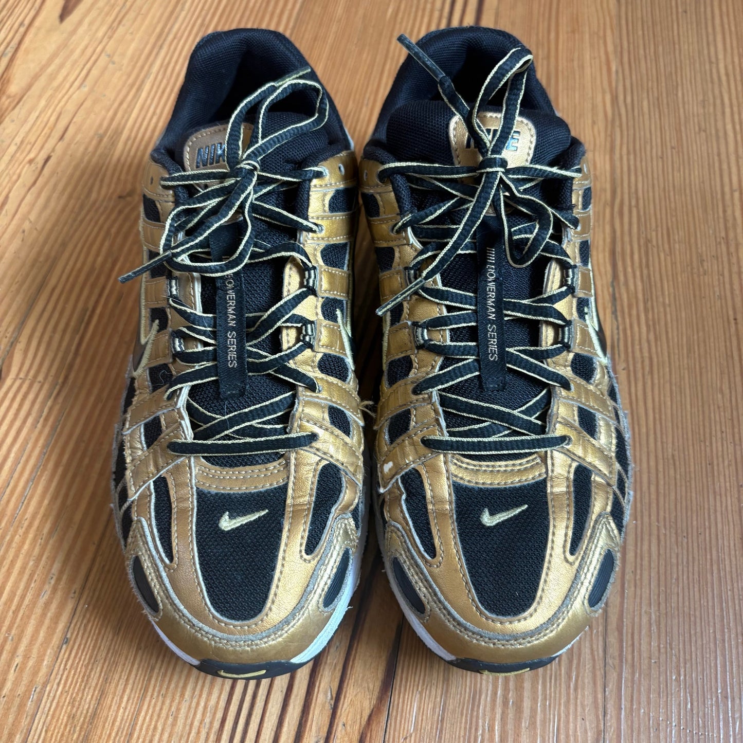 Nike P-6000 metallic gold black low top lace mens sneakers SIZE 8