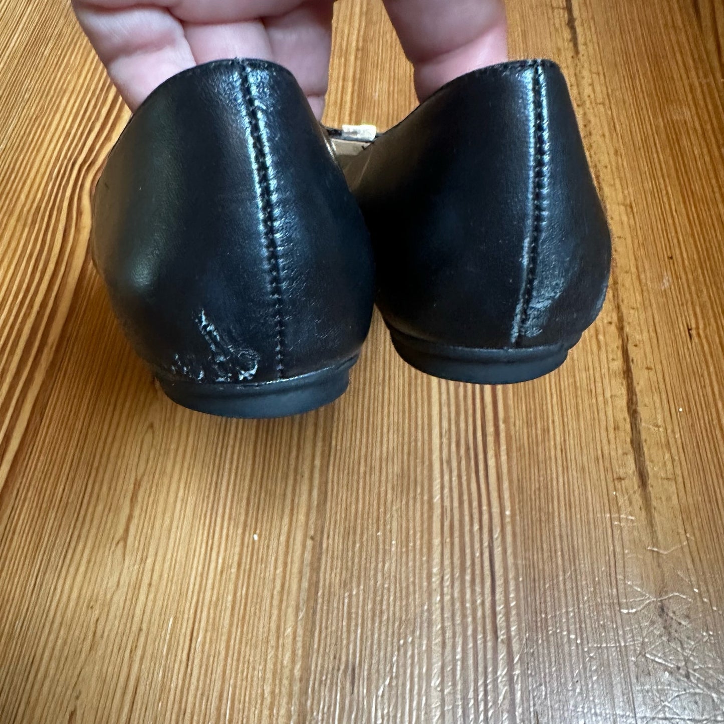 Kate Spade Norah black leather pointed toe bow flats SIZE 6