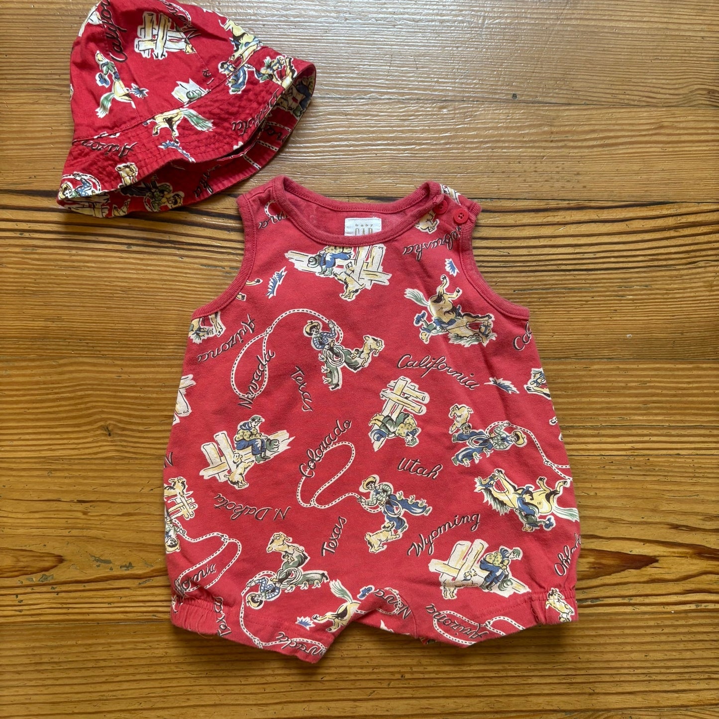 Gap vintage red western cowboy graphic matching hat one piece romper SIZE 3-6M