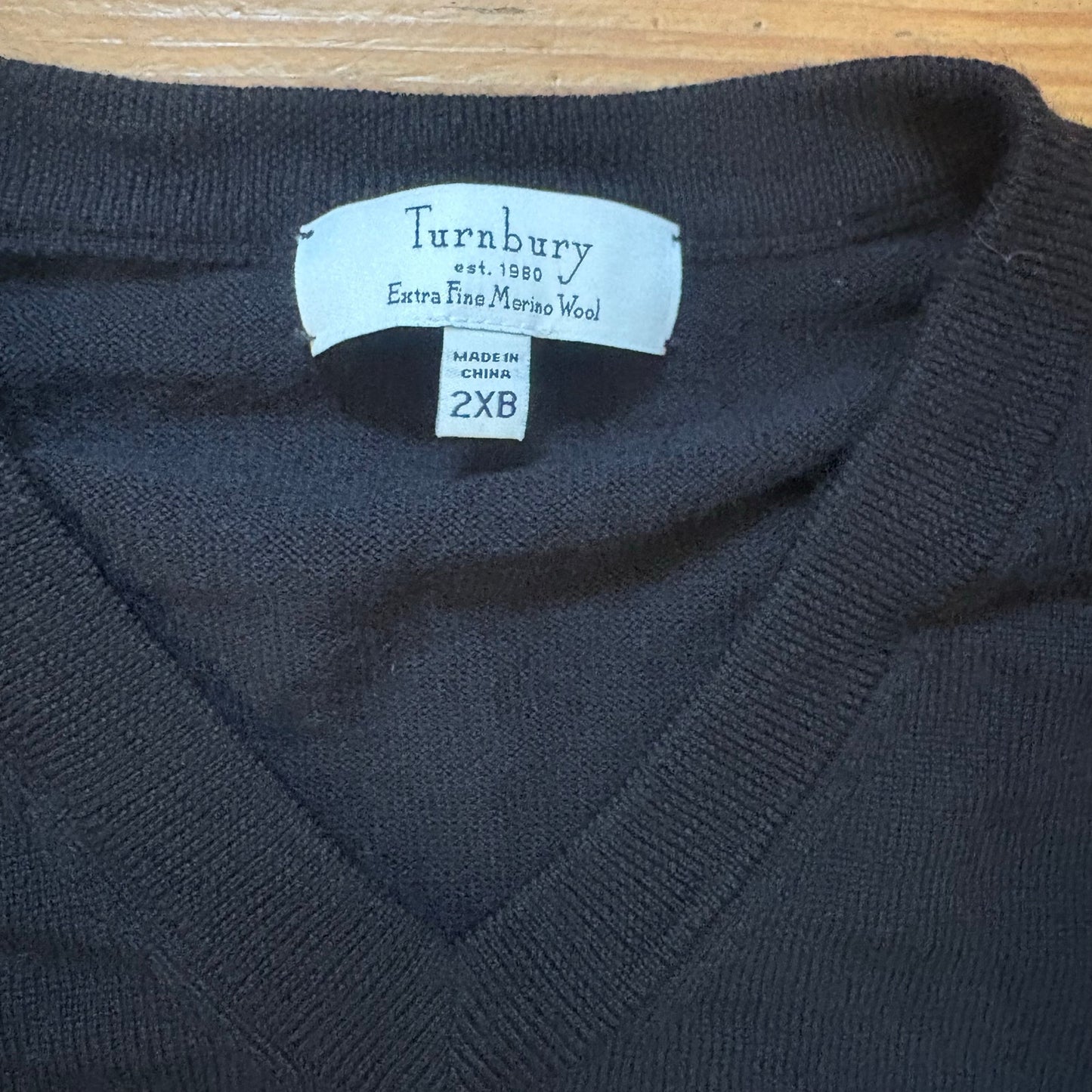 Turnbury black extra fine merino wool v neck mens sweater SIZE 2XB