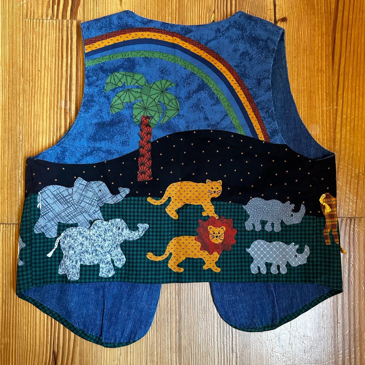 Handmade Noah's Arch fabric button detailing boys vest SIZE 5