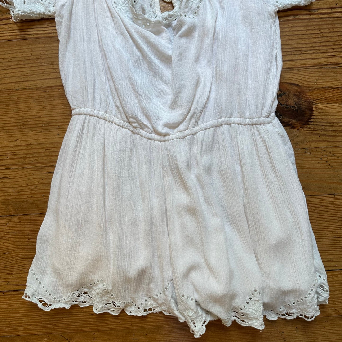 Free People white lace romantic off shoulder eyelet romper SIZE M