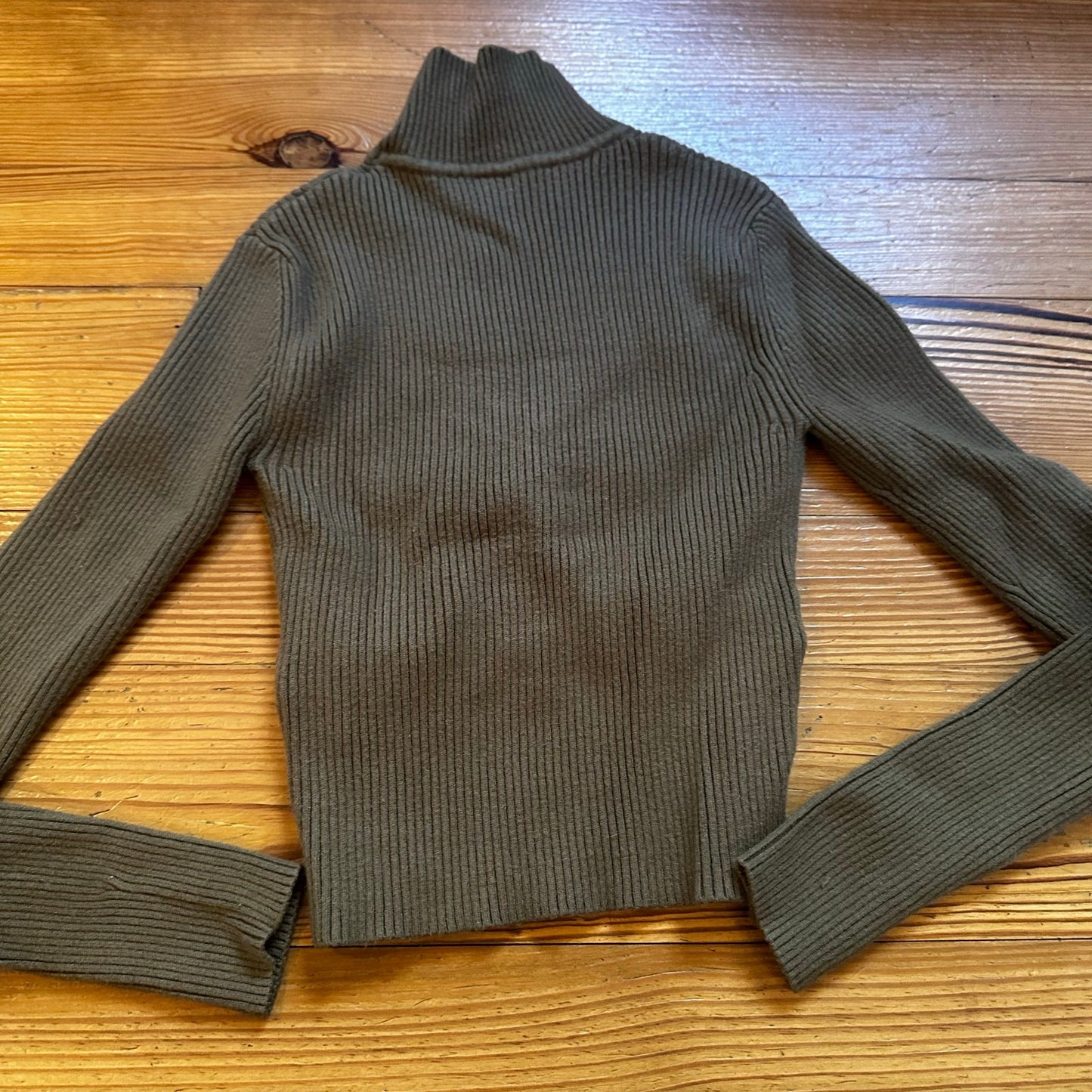 Zara olive green cut out mock neck long sleeve sweater SIZE S