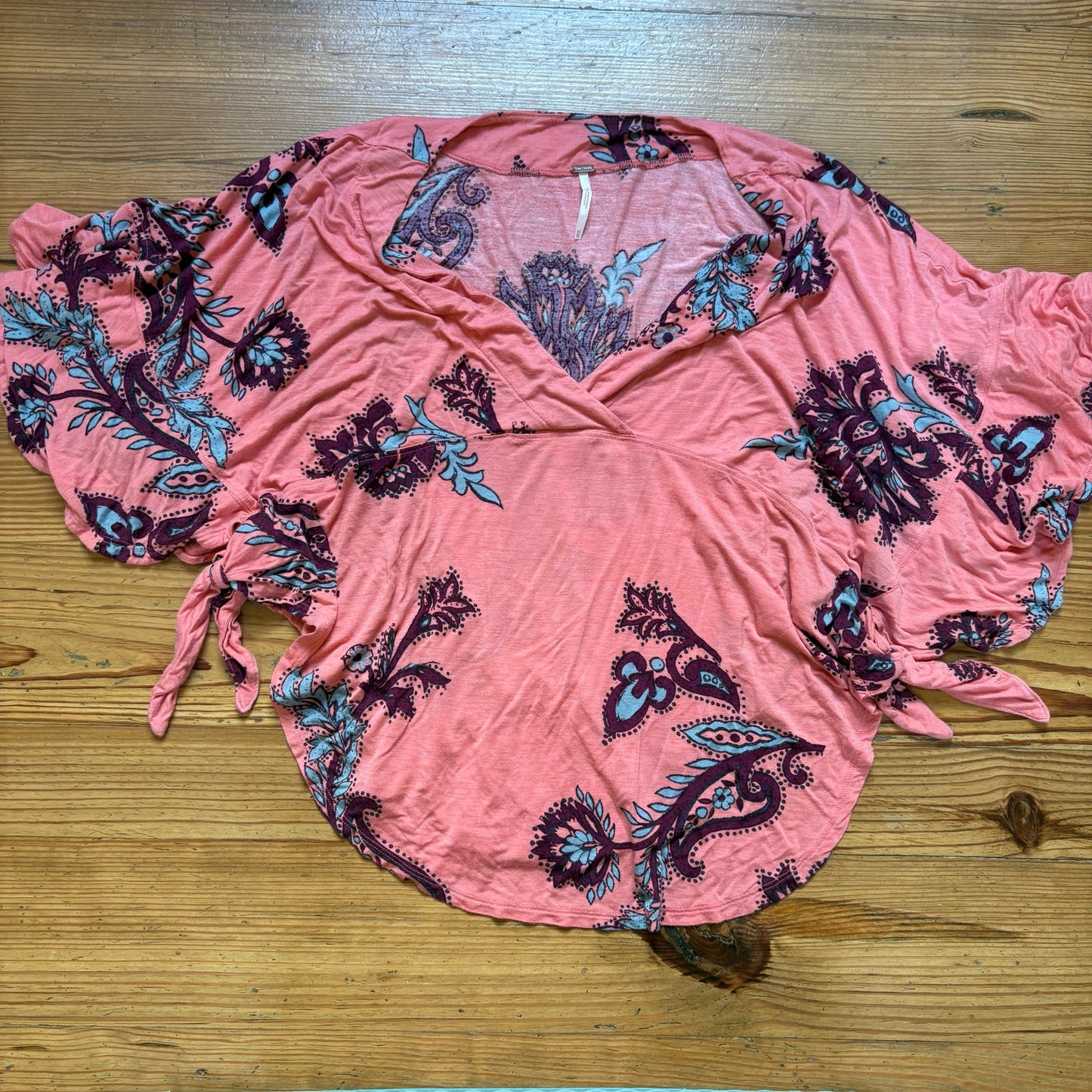Free People pink floral flutter sleeve plunge neckline boho top SIZE XS