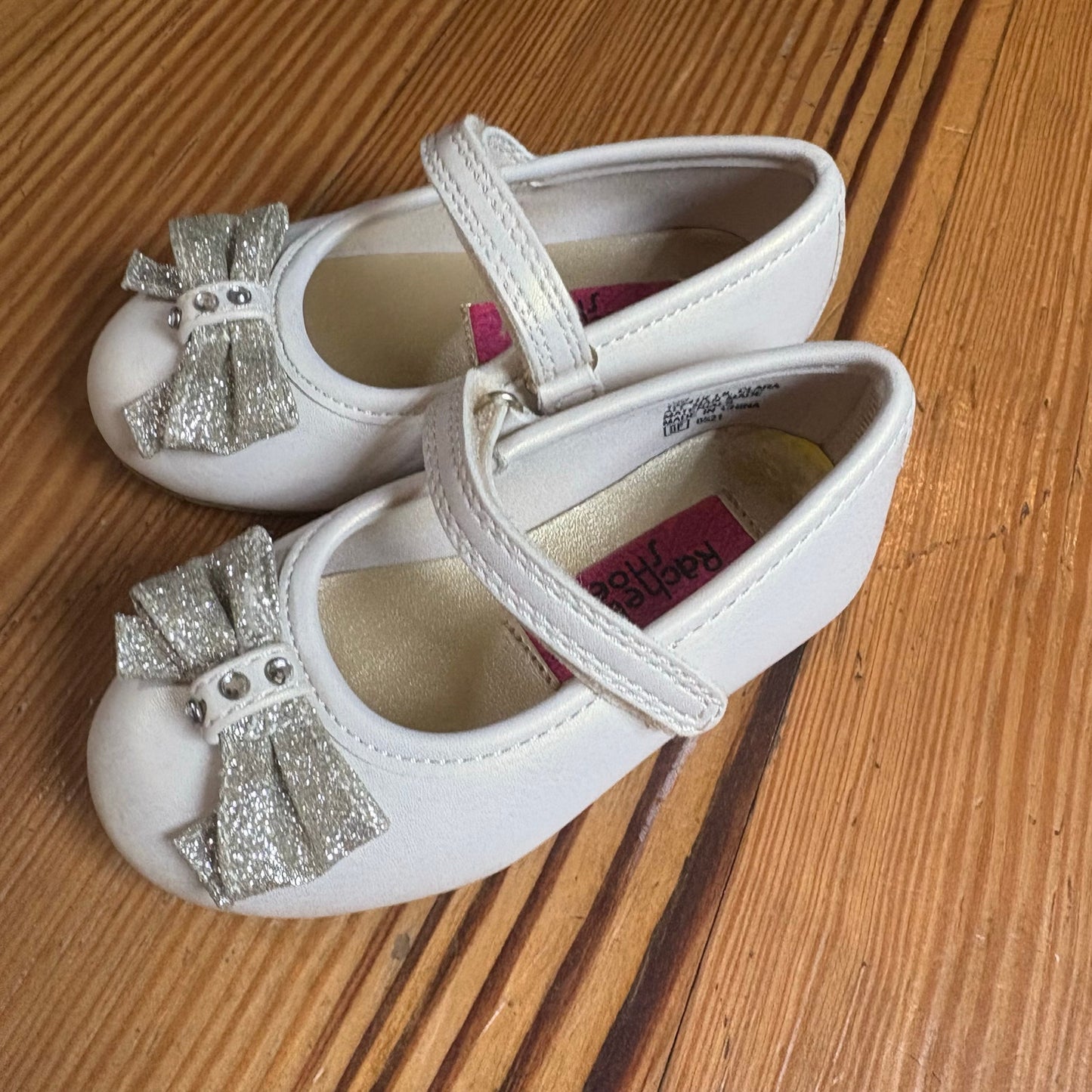 Rachel Shoes cream glitter bow slip on heeled dress baby shoes SIZE 5M