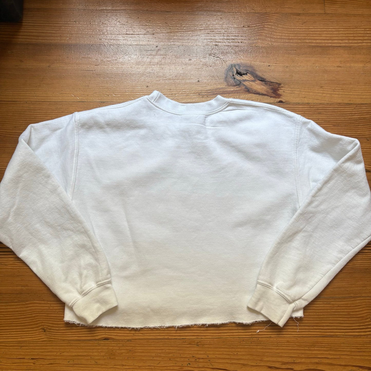 Gildan white USA flap cropped crew sweatshirt SIZE S
