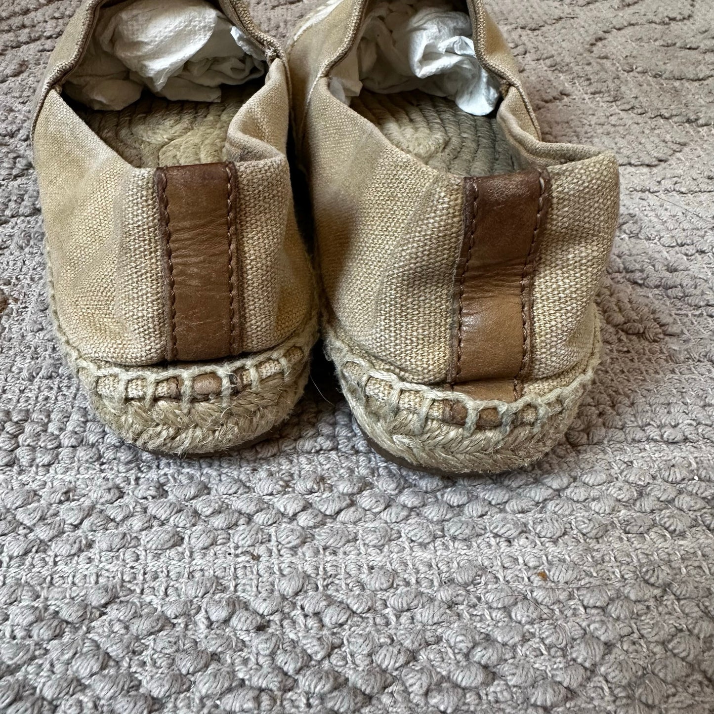 Tory Burch beige cream canvas cap toe espadrille flats SIZE 6.5