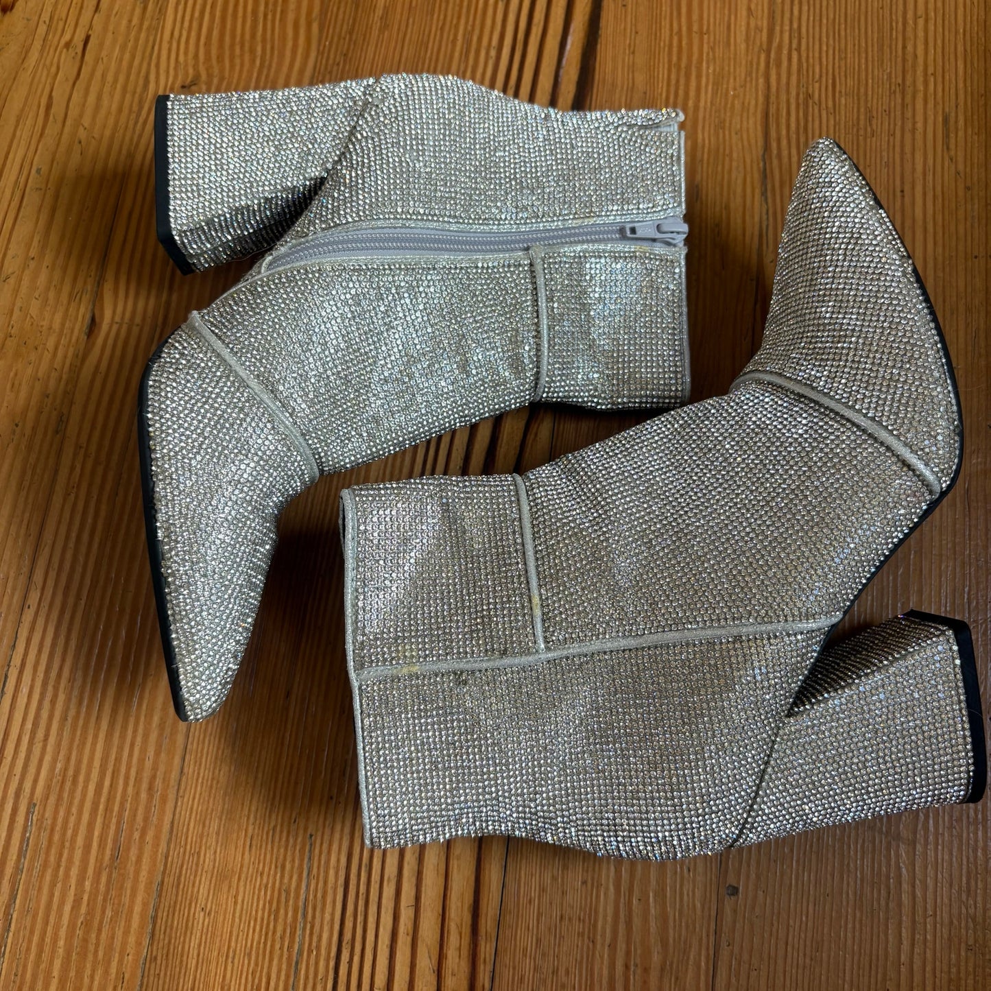 A New Day silver metallic studded jeweled heeled pointed toe booties SIZE 8