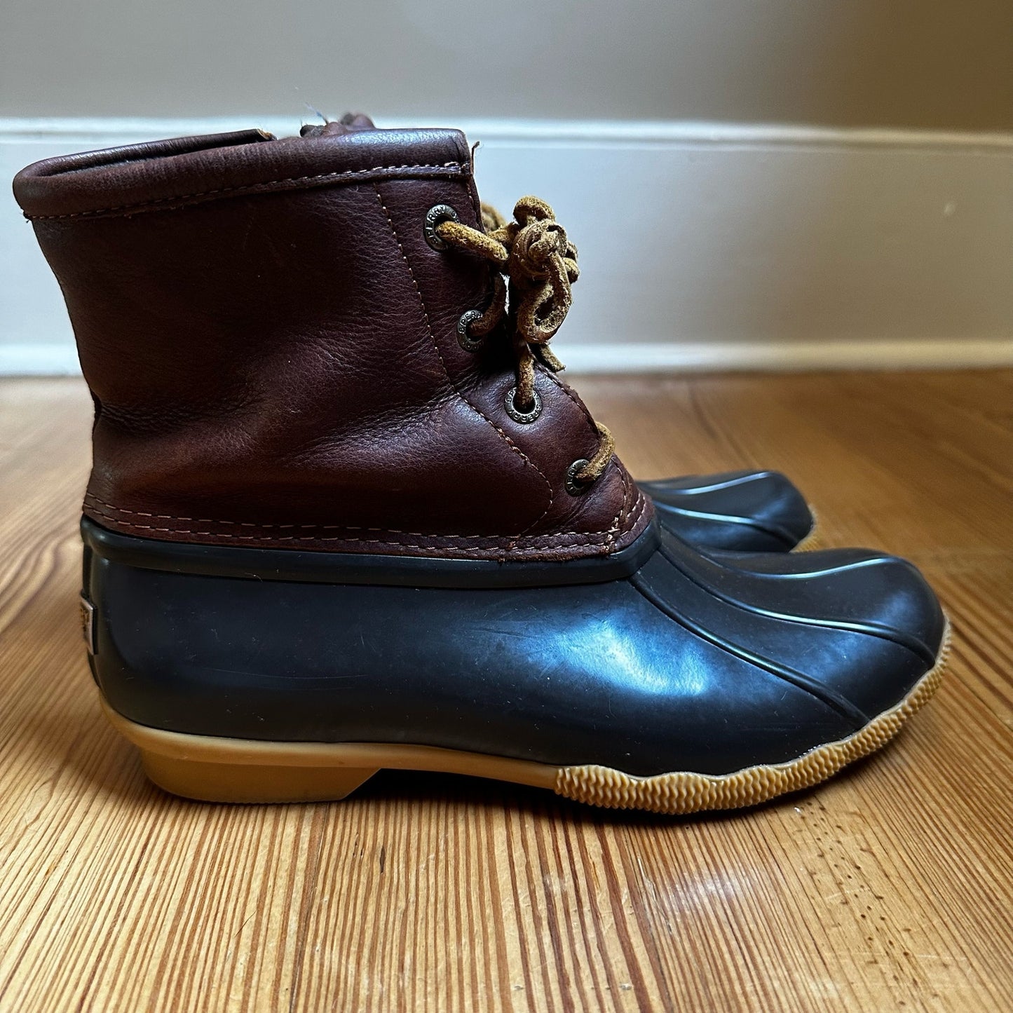Sperry Saltwater brown leather rubber sole duck boot SIZE 7