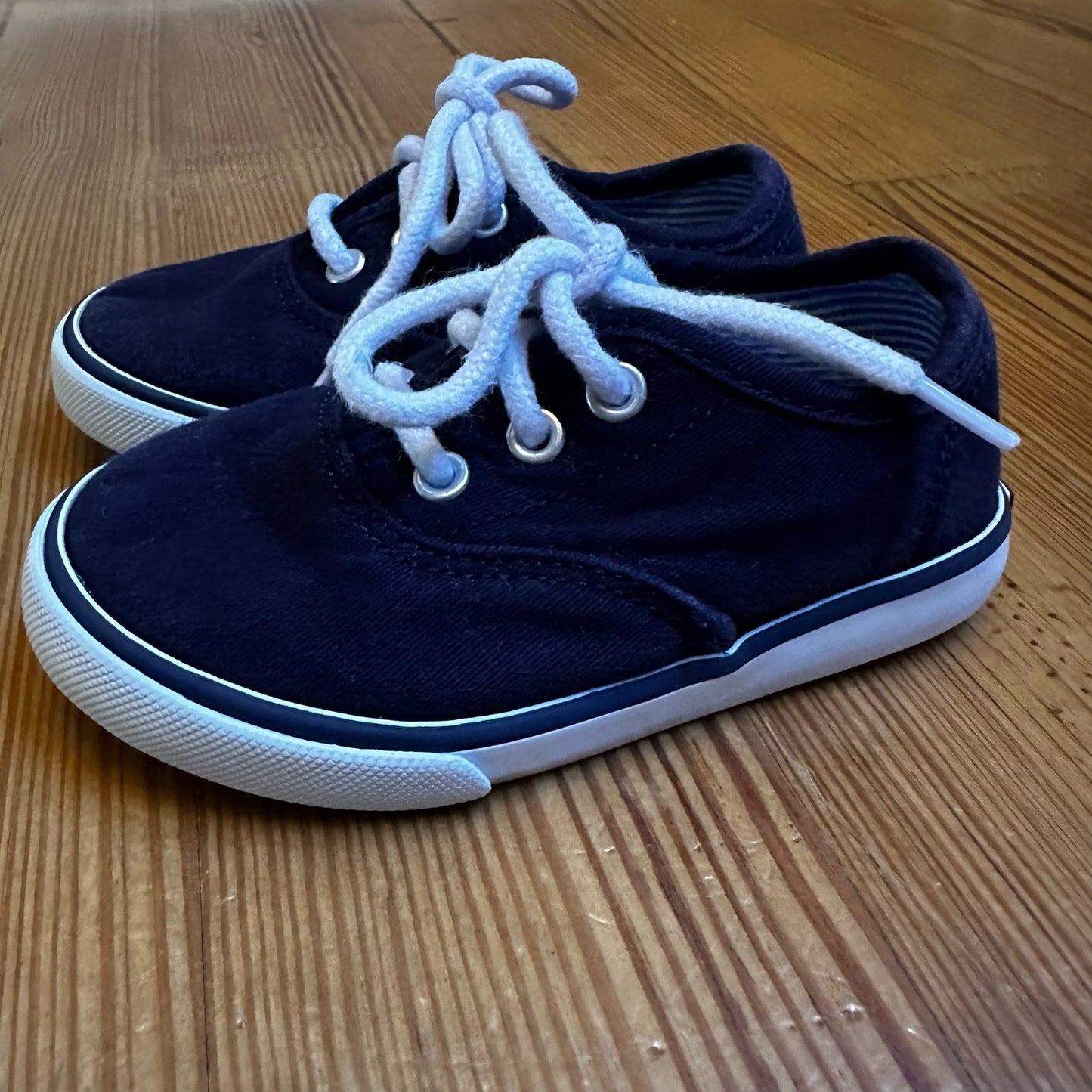 Janie and Jack navy white canvas sneakers SIZE 6