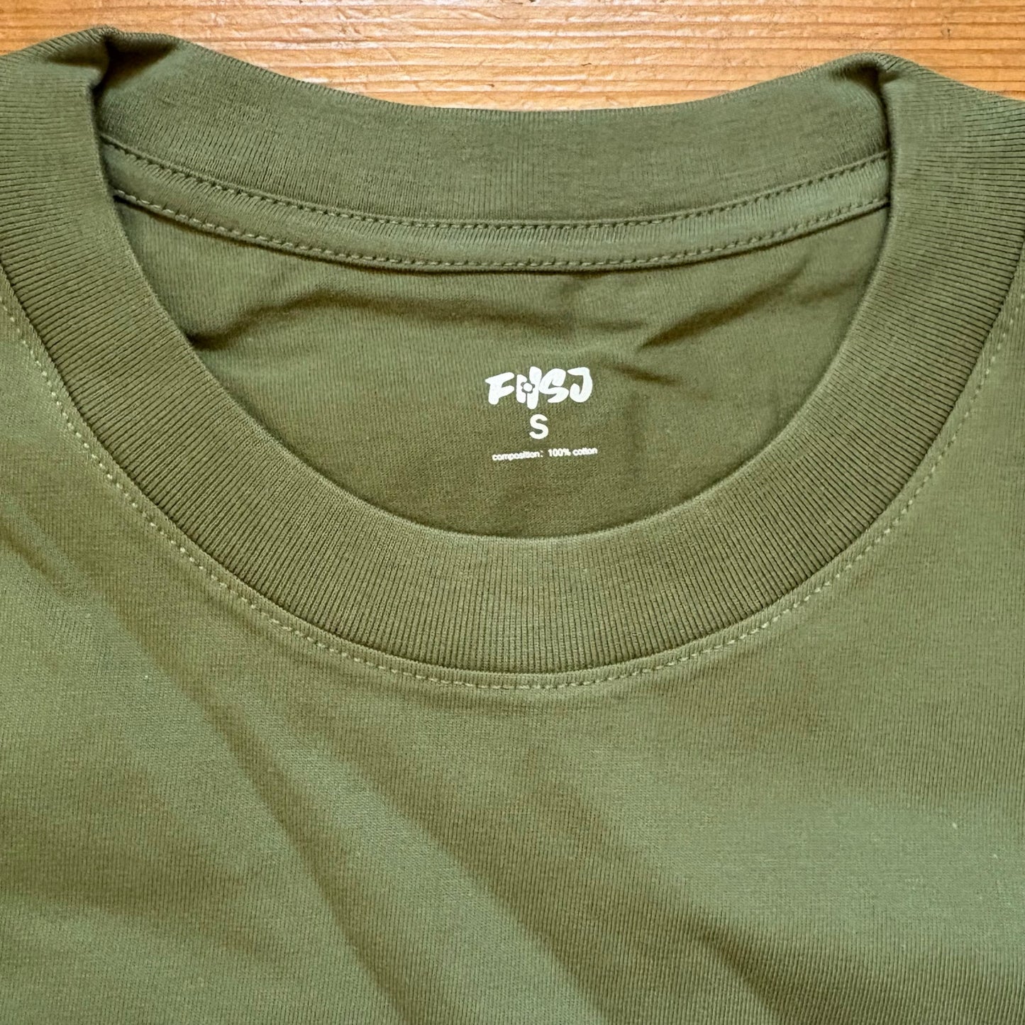 NWT army green introvert fishing graphic short sleeve shirt SIZE S