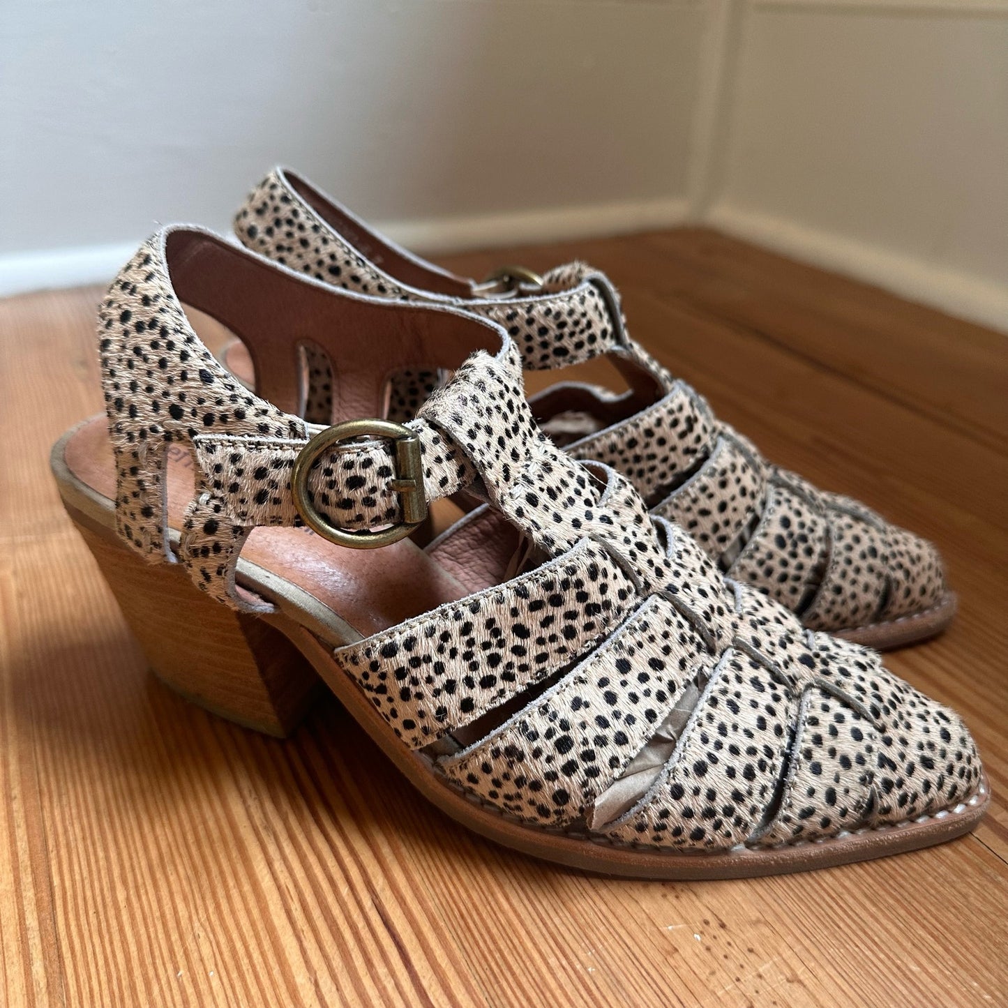 Jeffrey Campbell angora brown jaguar leather heeled sandal SIZE 7
