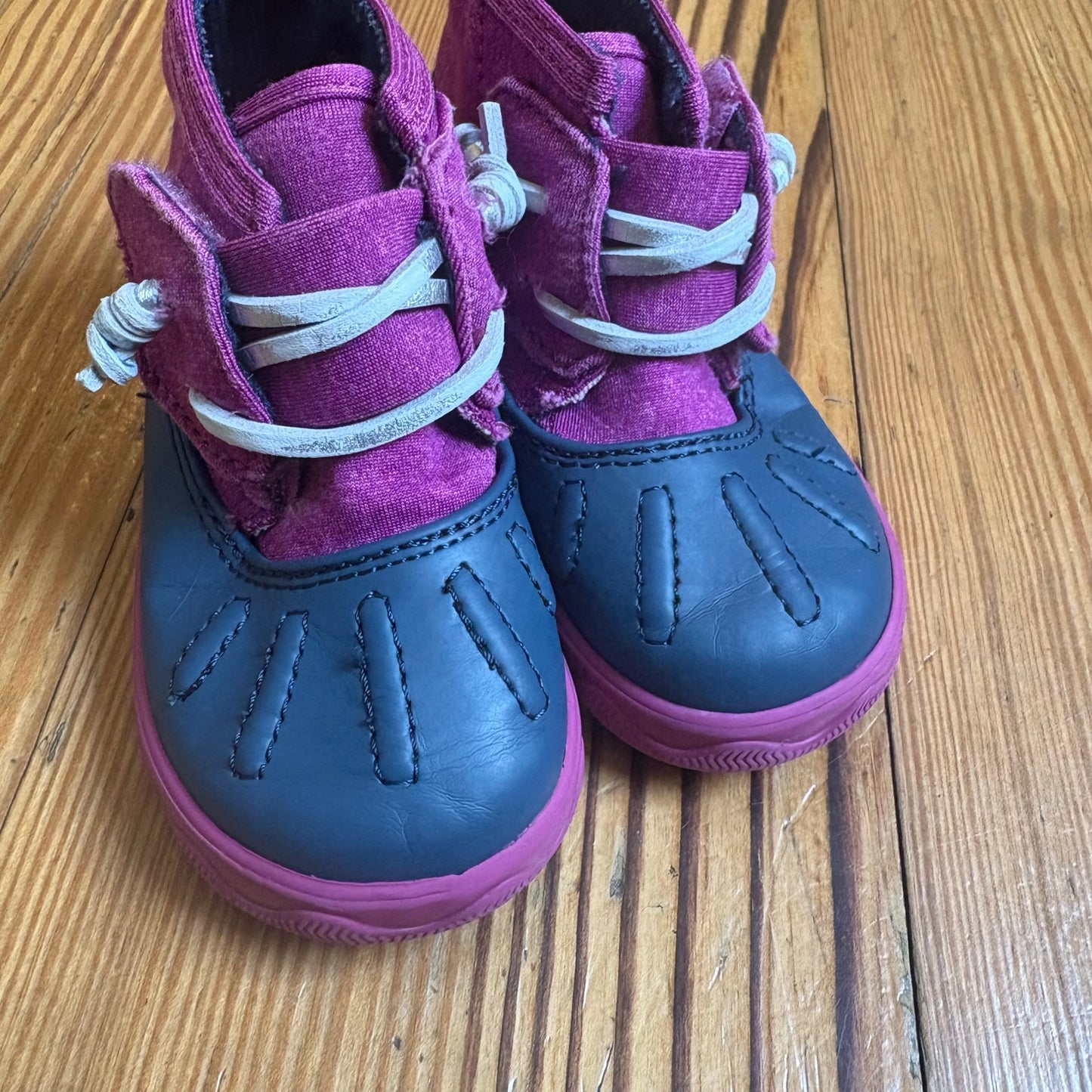 Sperry purple navy rubber sole toddler rain boots SIZE 4