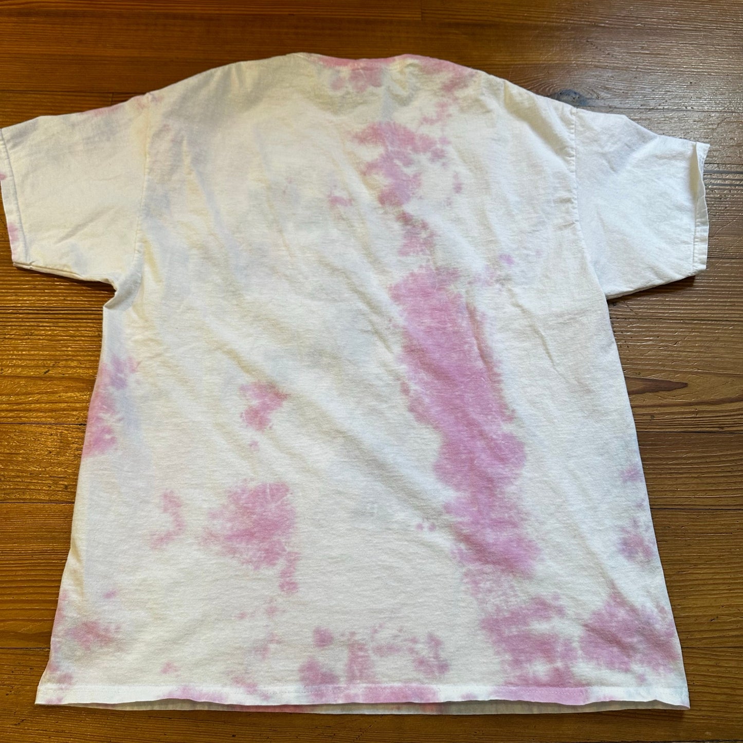 MTV pink white tie dyed Music Television shirt sleeve graphic shirt SIZE L