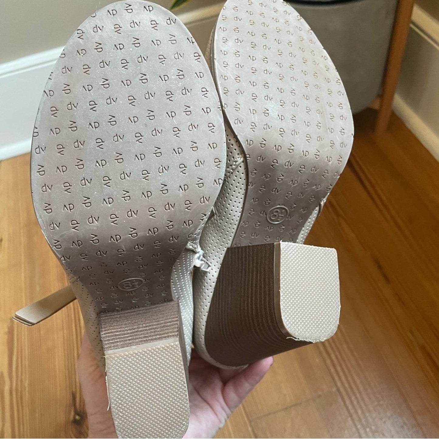 Dolce Vida faux leather beige heeled peep toe bootie SIZE 8.5