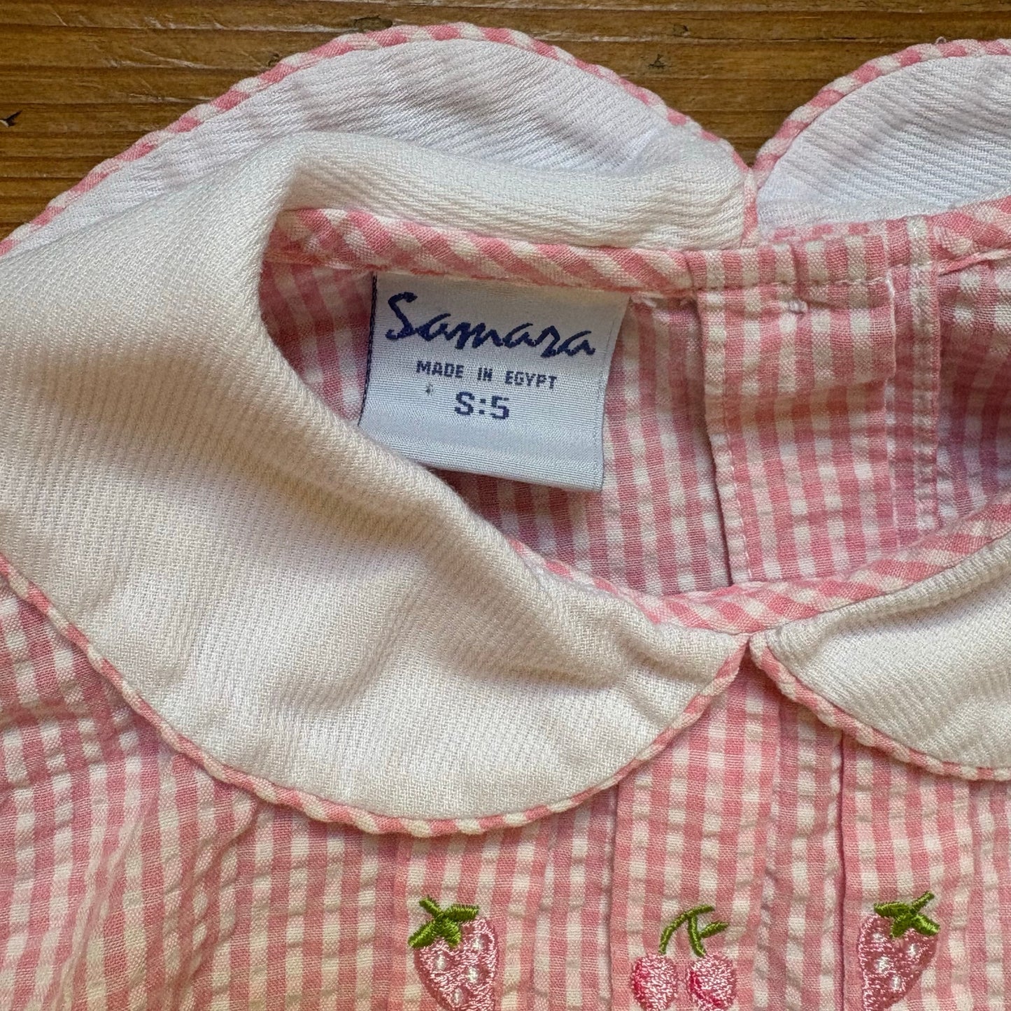 Samara pink white gingham fruit embroidered seersucker collar shirt SIZE 5