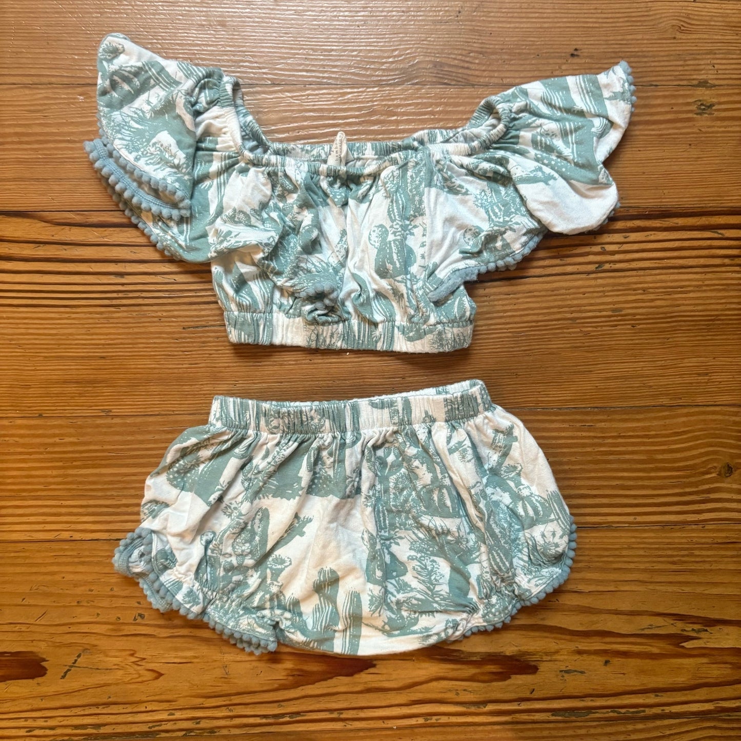 Kate Quinn bamboo green white cactus pom pom ruffle two piece set SIZE 3-6M