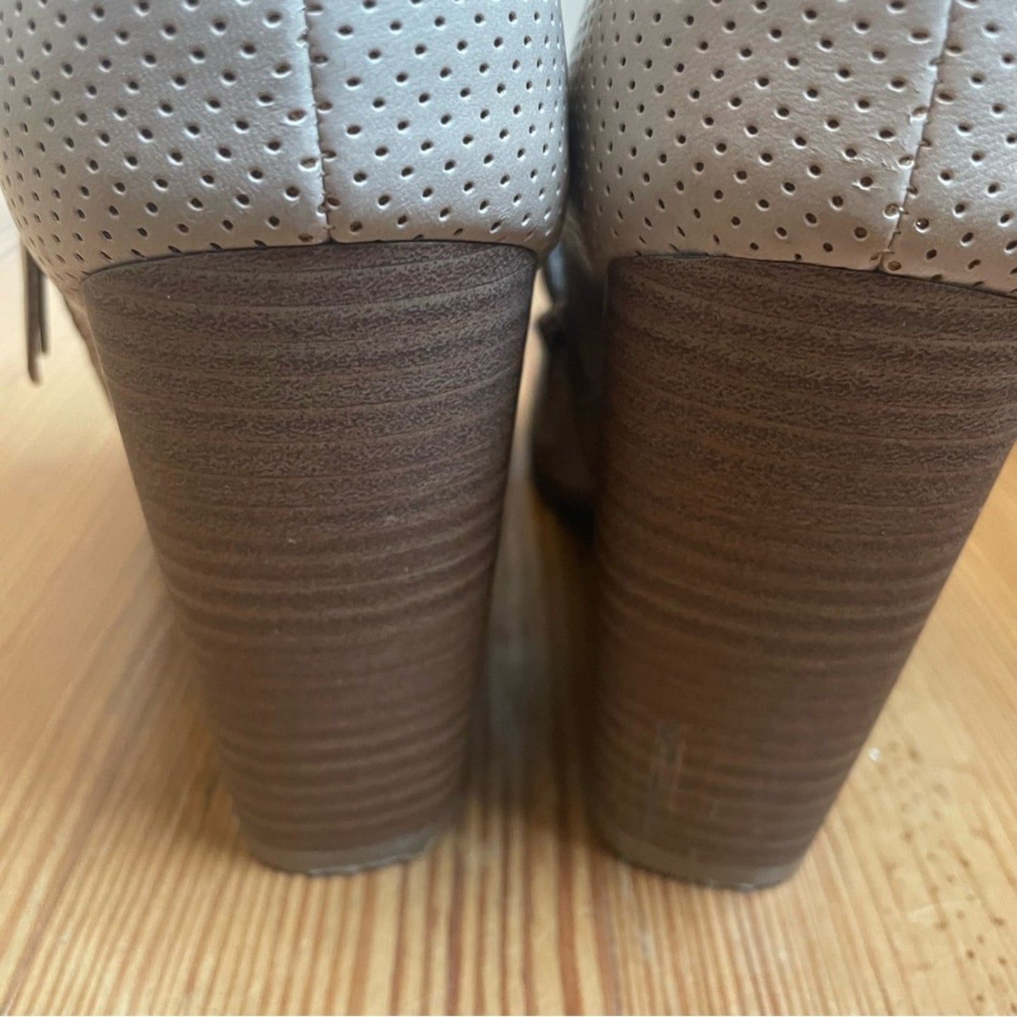 Dolce Vida faux leather beige heeled peep toe bootie SIZE 8.5