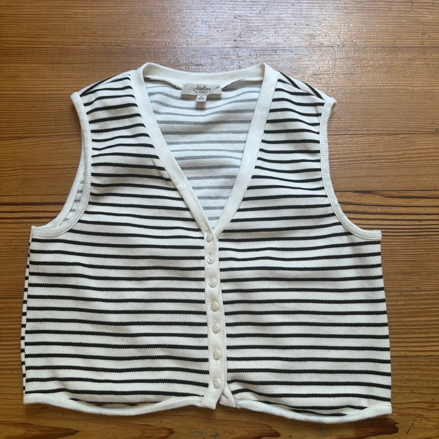 Atelier white black striped cropped button front vest SIZE XL