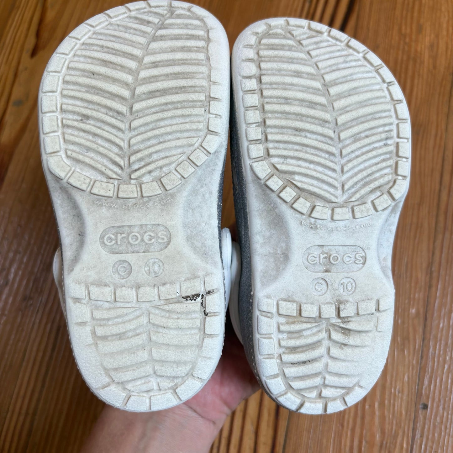 Crocs white silver glitter classic slip on child clog sandal SIZE 10