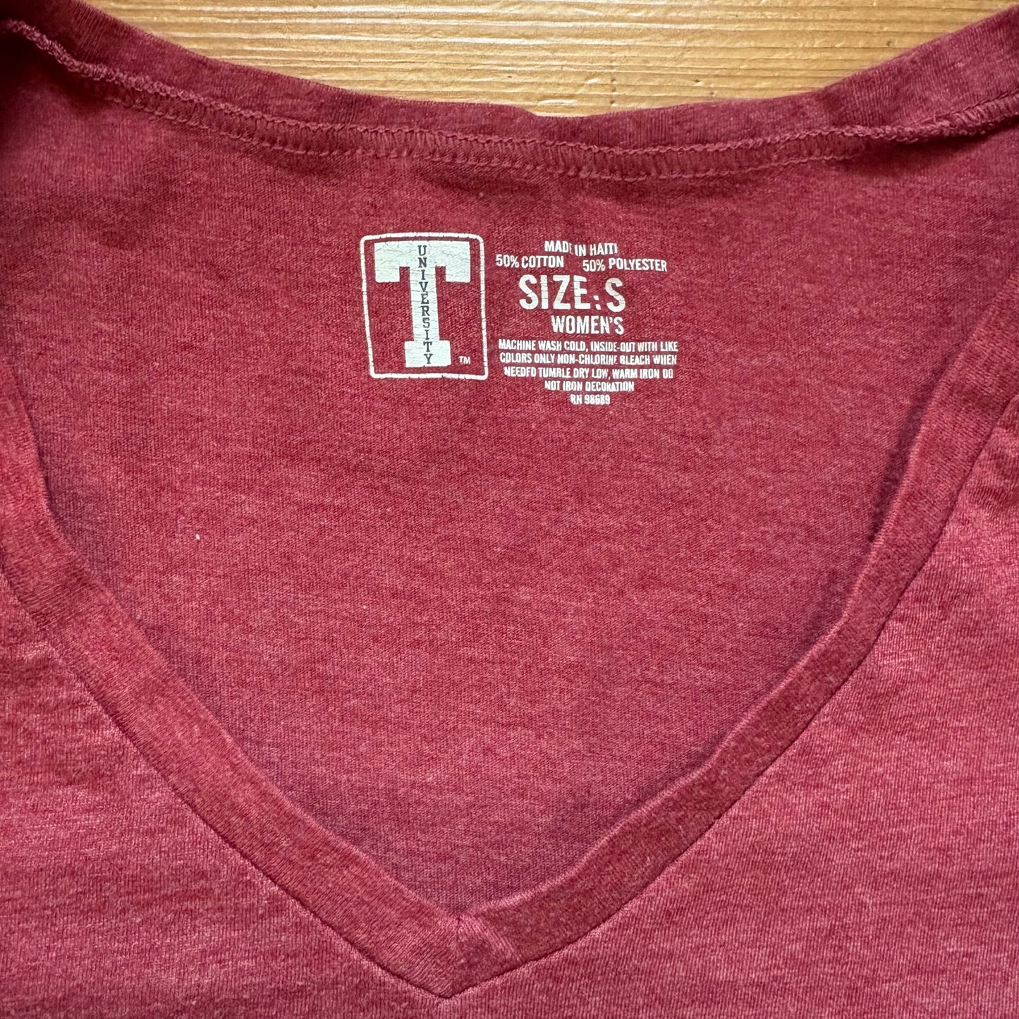 T University Alabama Crimson Tide short sleeve graphic womens shirt SIZE S