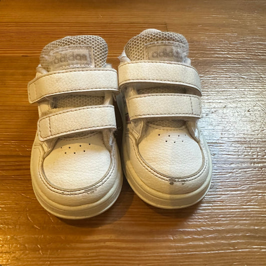 Adidas white holographic lines easy one baby sneakers SIZE 5