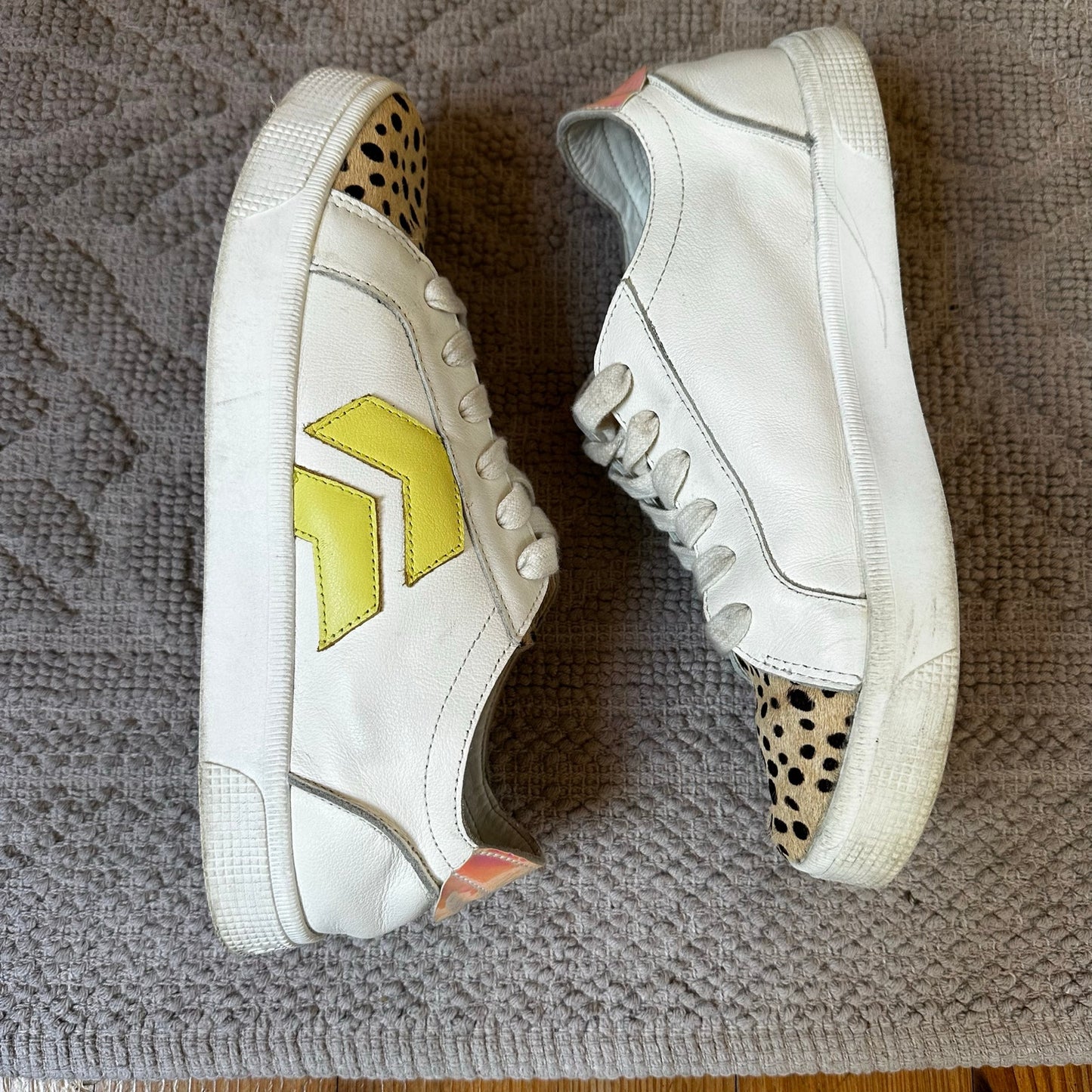 Dolce Vita Zaga mixed media white leather low top sneakers SIZE 7.5
