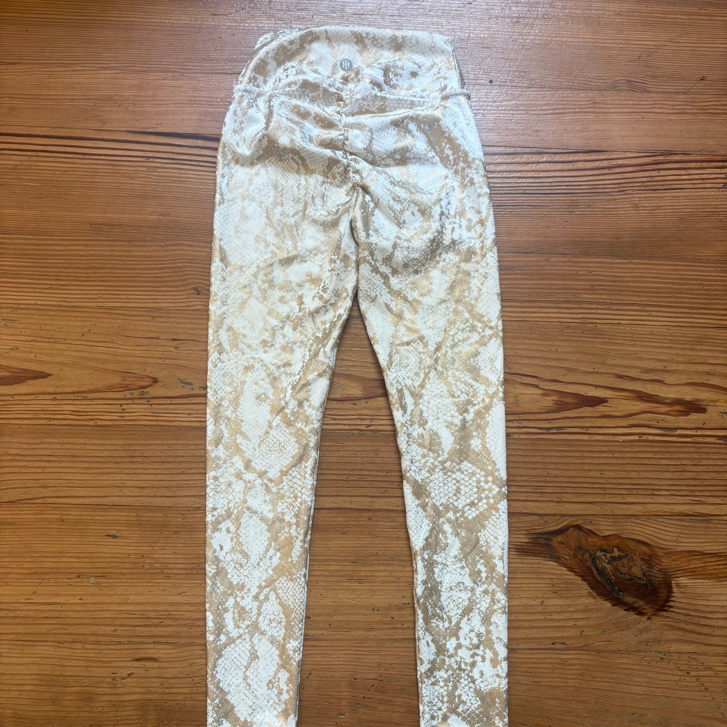 Astoria Carbon38 activewear white gold pant sports bra set SIZE S