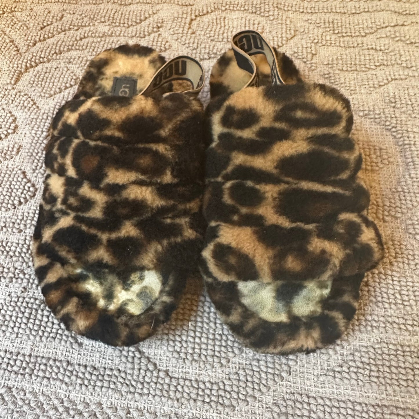 UGG Australia brown black cheetah print platform fuzzy slides SIZE 7