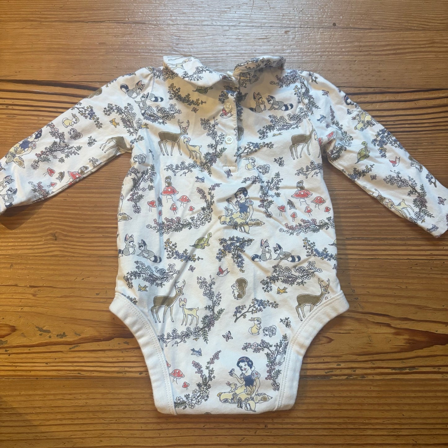 Gap Disney Snow White animal forest graphic long sleeve one piece SIZE 12-18M