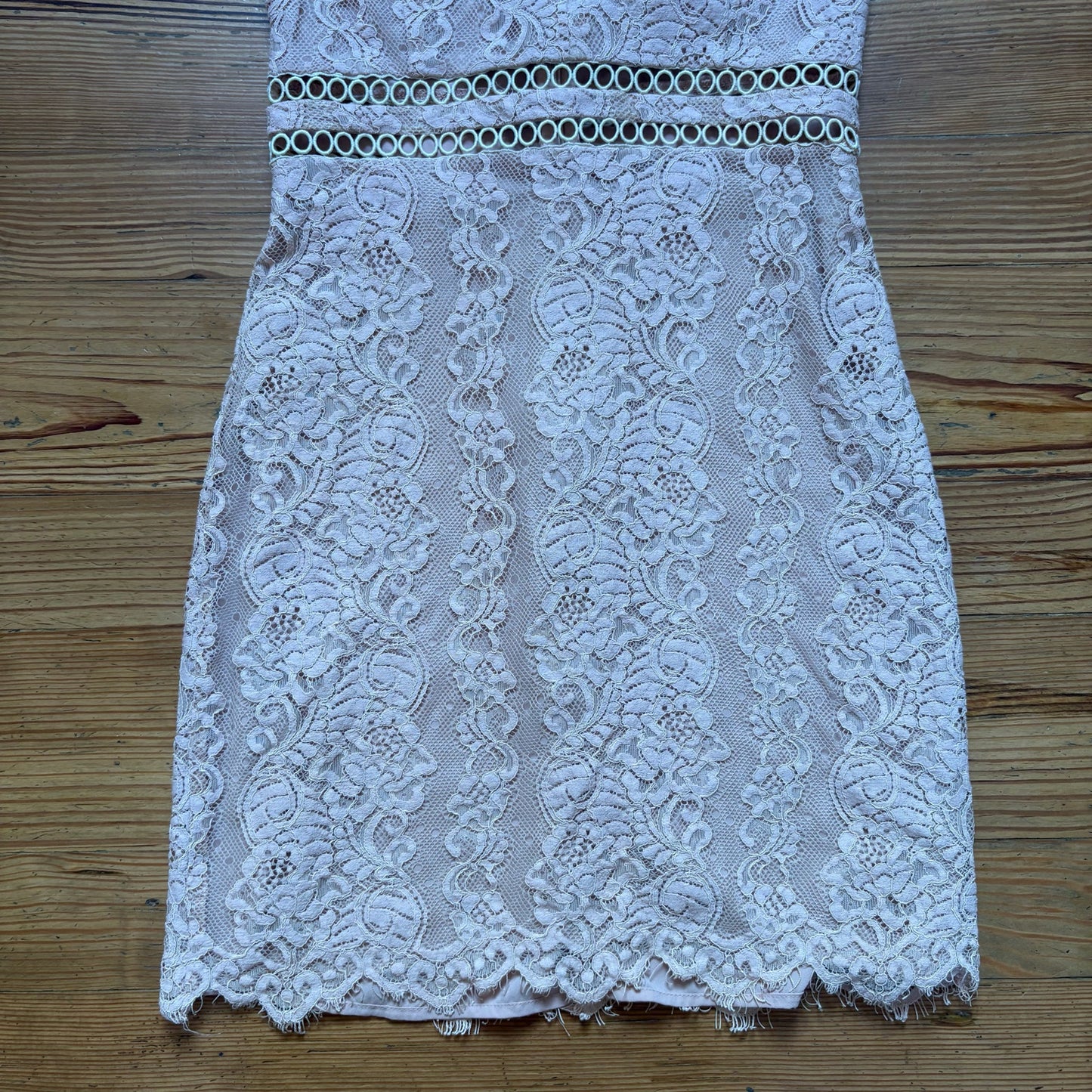Storia light blush pink lace cutout sleeveless mini dress SIZE M