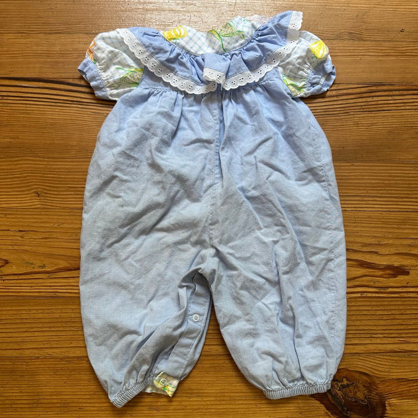 Vintage light blue ruffle lace trim vegetable bunny short sleeve one piece SIZE 12M