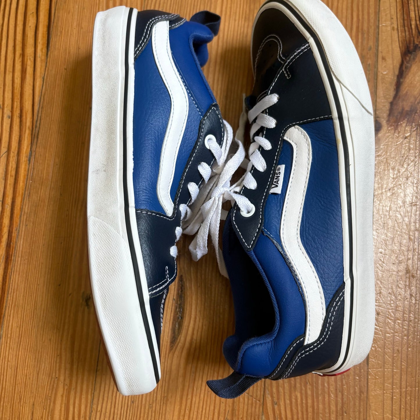 Vans Filmore blue two toned leather lace low top sneakers SIZE 8.5