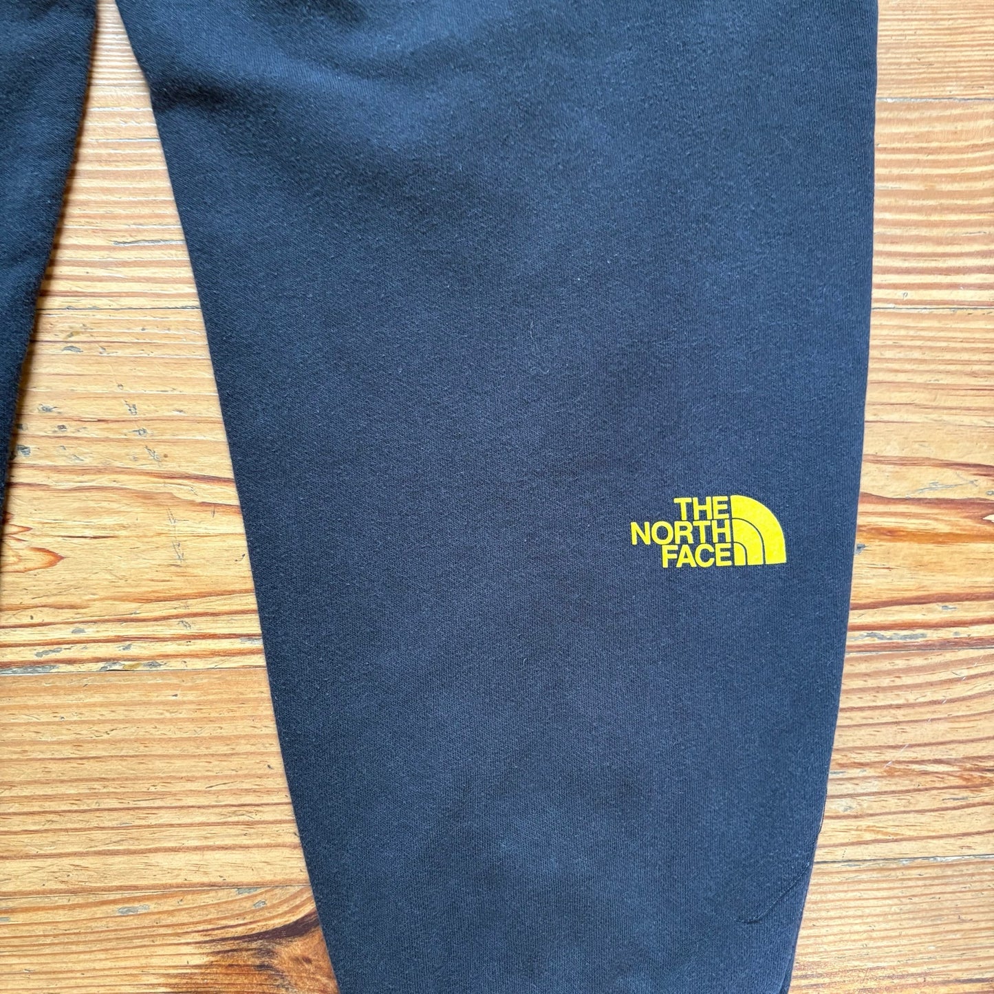 The North Face black elastic waistband yellow logo mens sweatpants SIZE XL