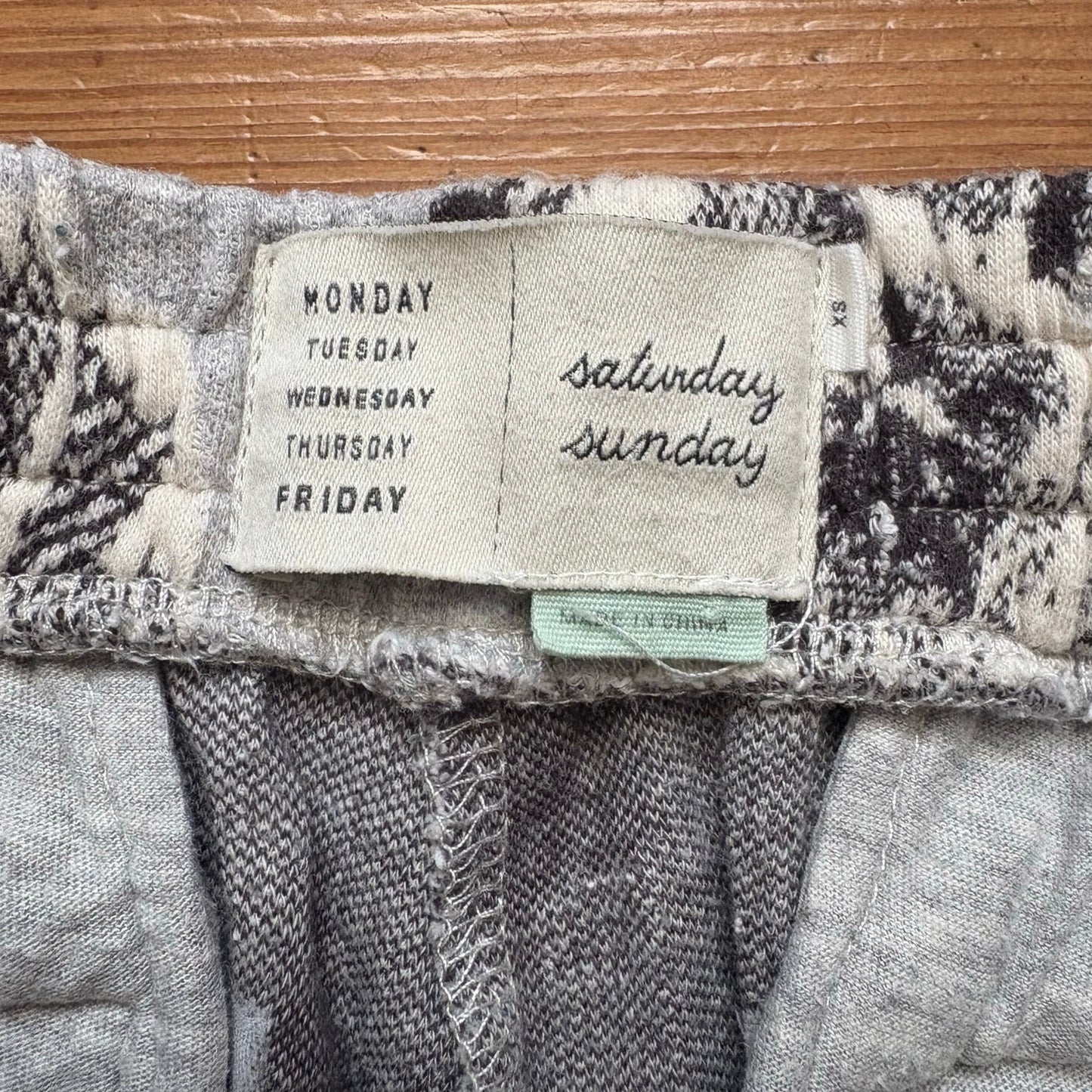Anthropologie Saturday Sunday gray floral jogger sweatpants SIZE XS
