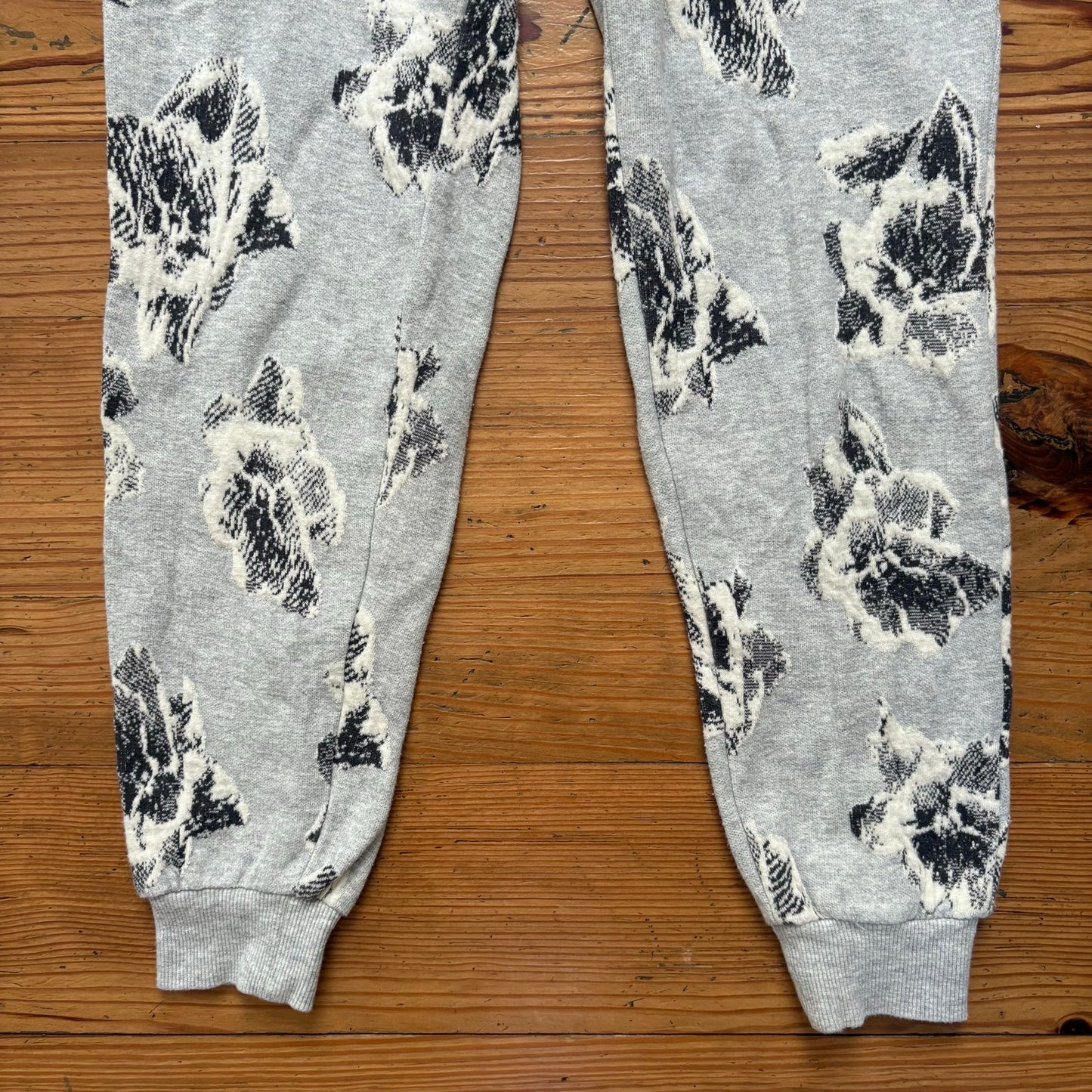 Anthropologie Saturday Sunday gray floral jogger sweatpants SIZE XS