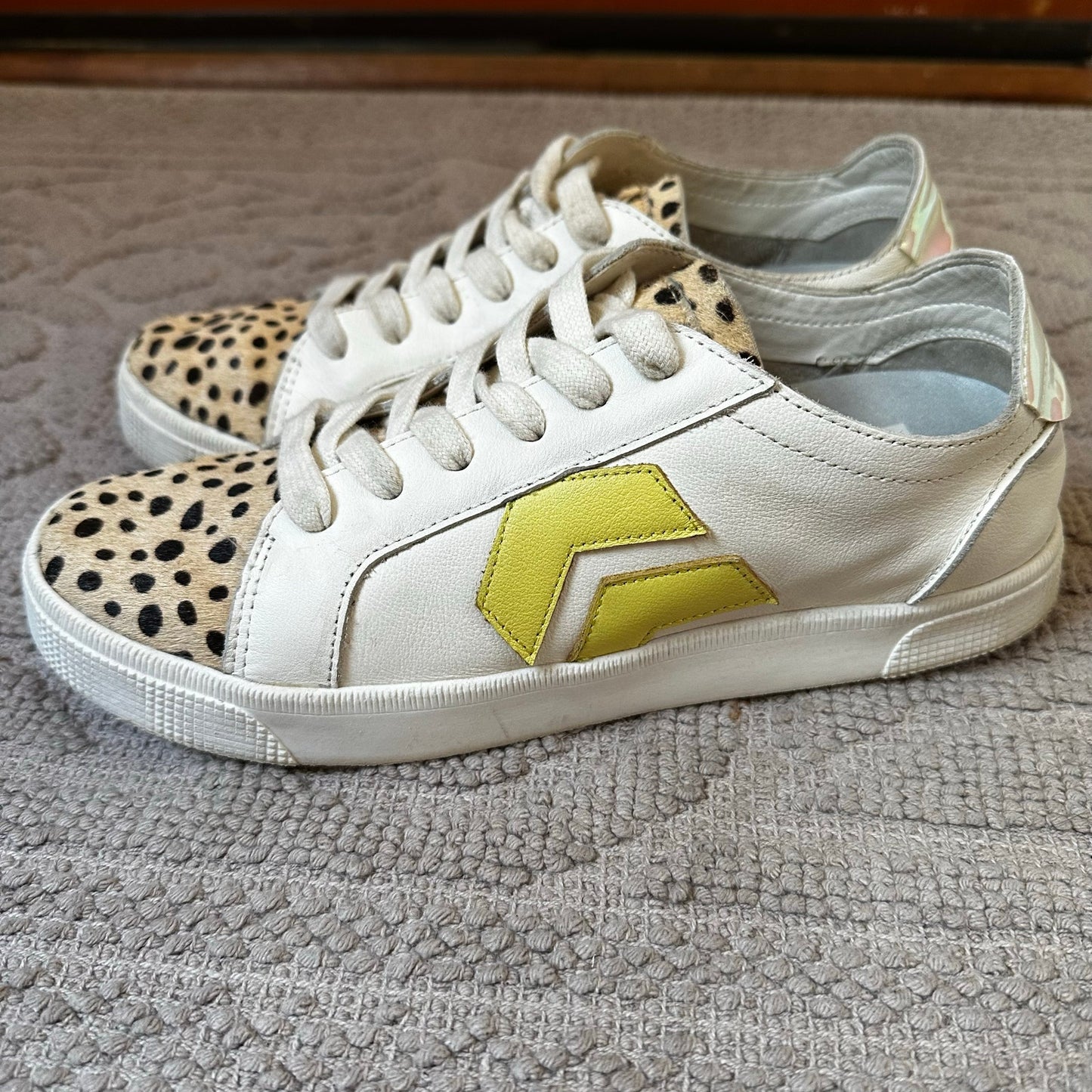 Dolce Vita Zaga mixed media white leather low top sneakers SIZE 7.5